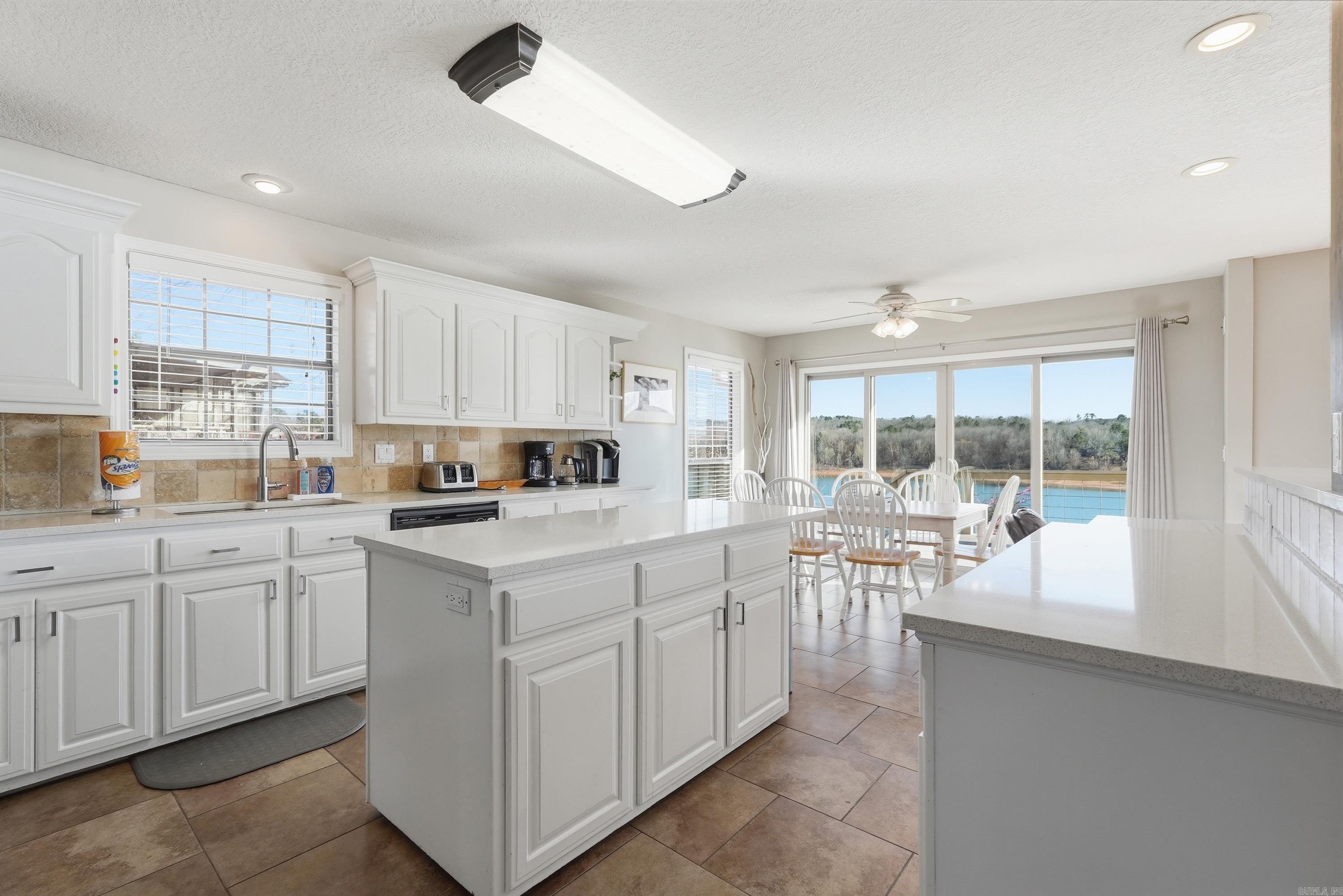 844 Davidson Circle Greers Ferry, AR 72067