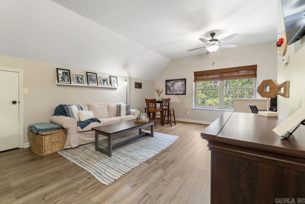 126 Danny  Clinton, AR