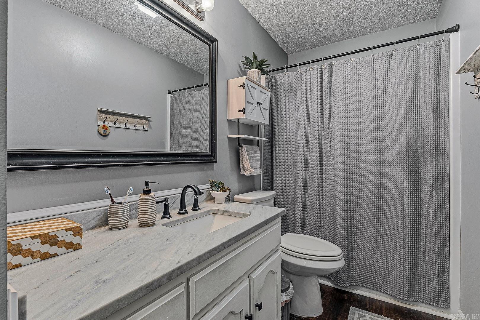 1720 Ridge Oak  Jonesboro, AR