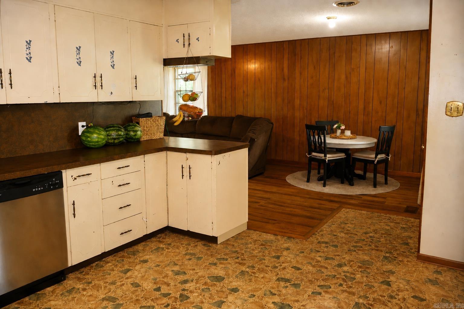 904 N Moose  Morrilton, AR