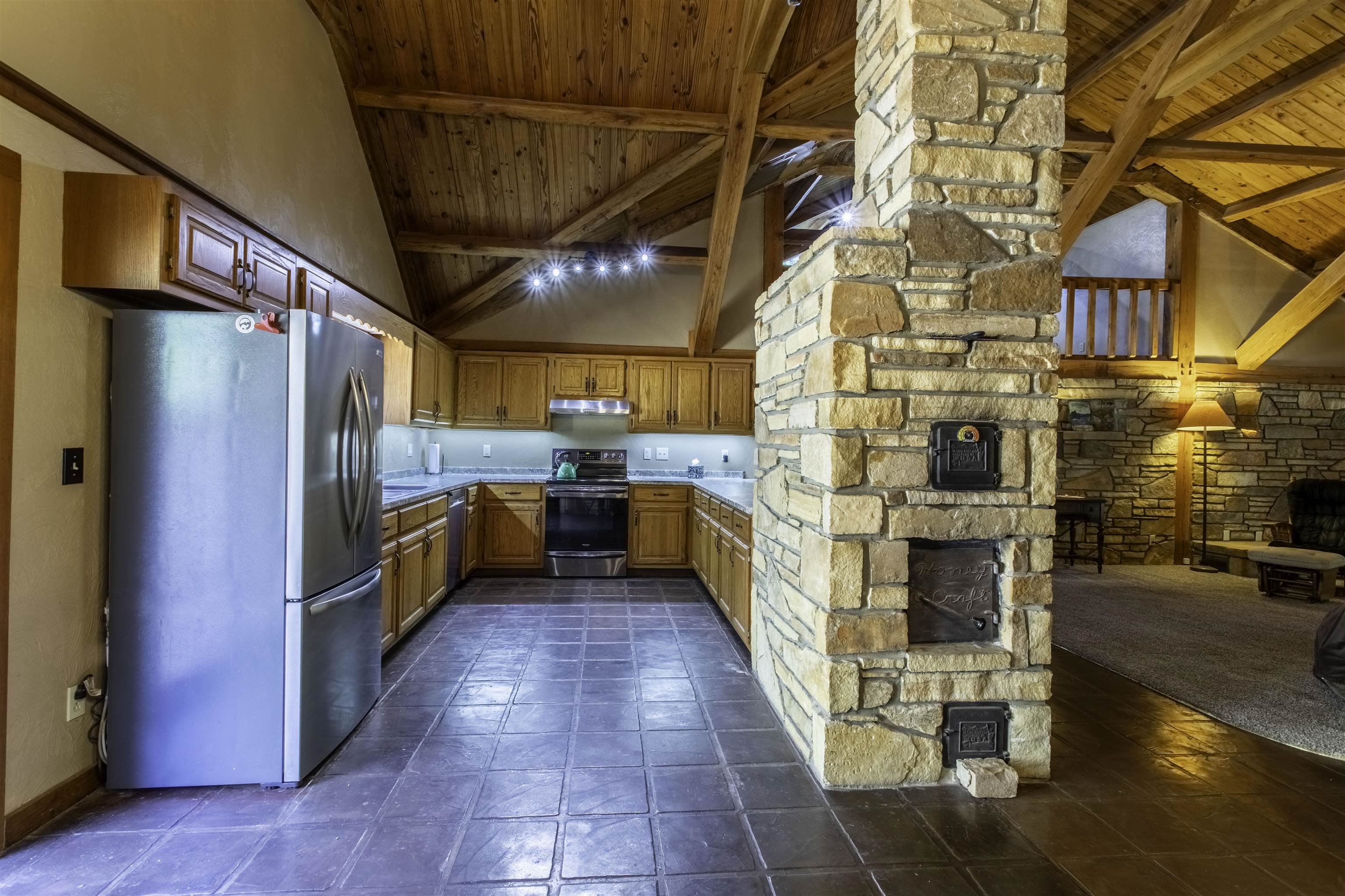 2616 Hwy 62/412  Highland, AR