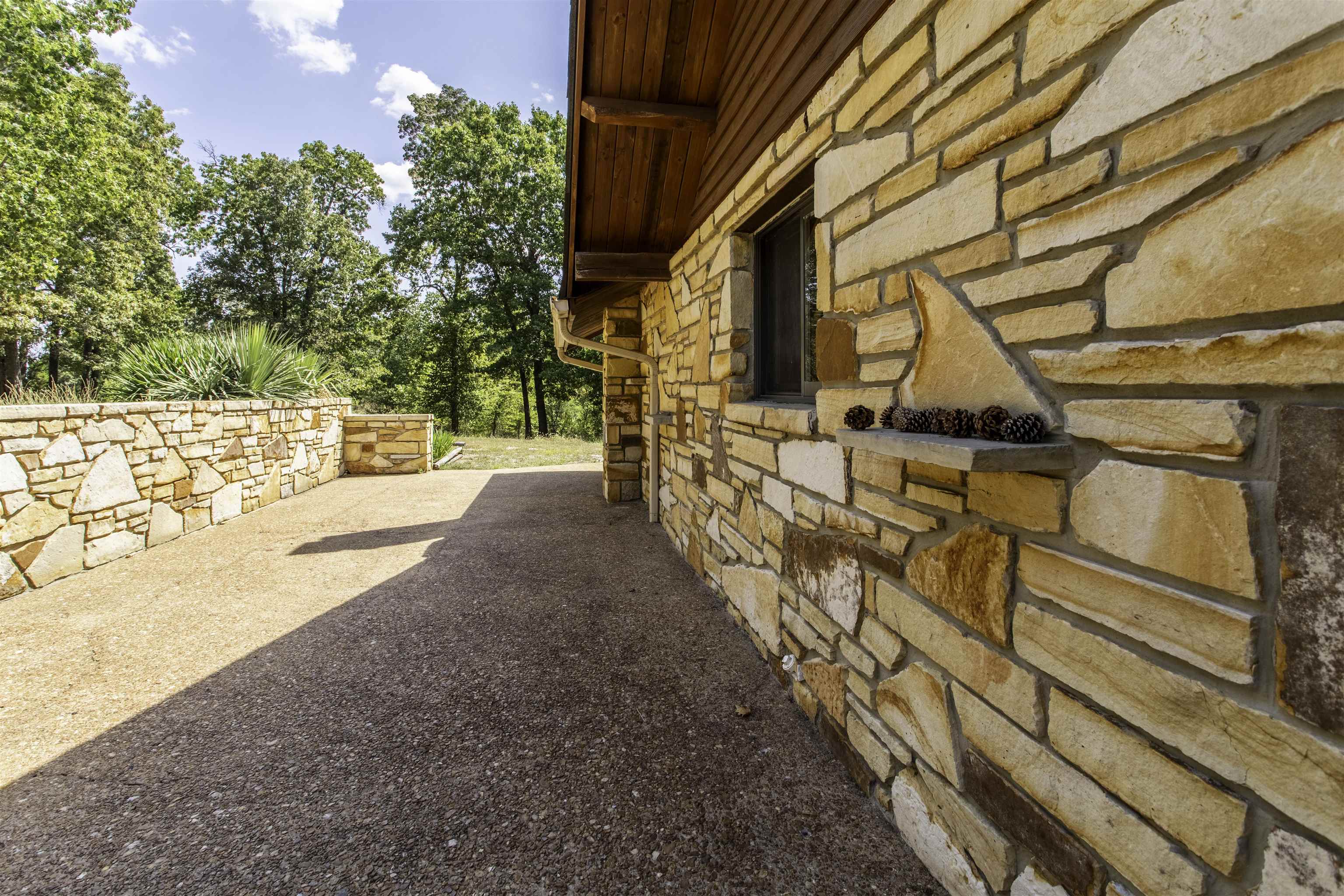 2616 Hwy 62/412  Highland, AR