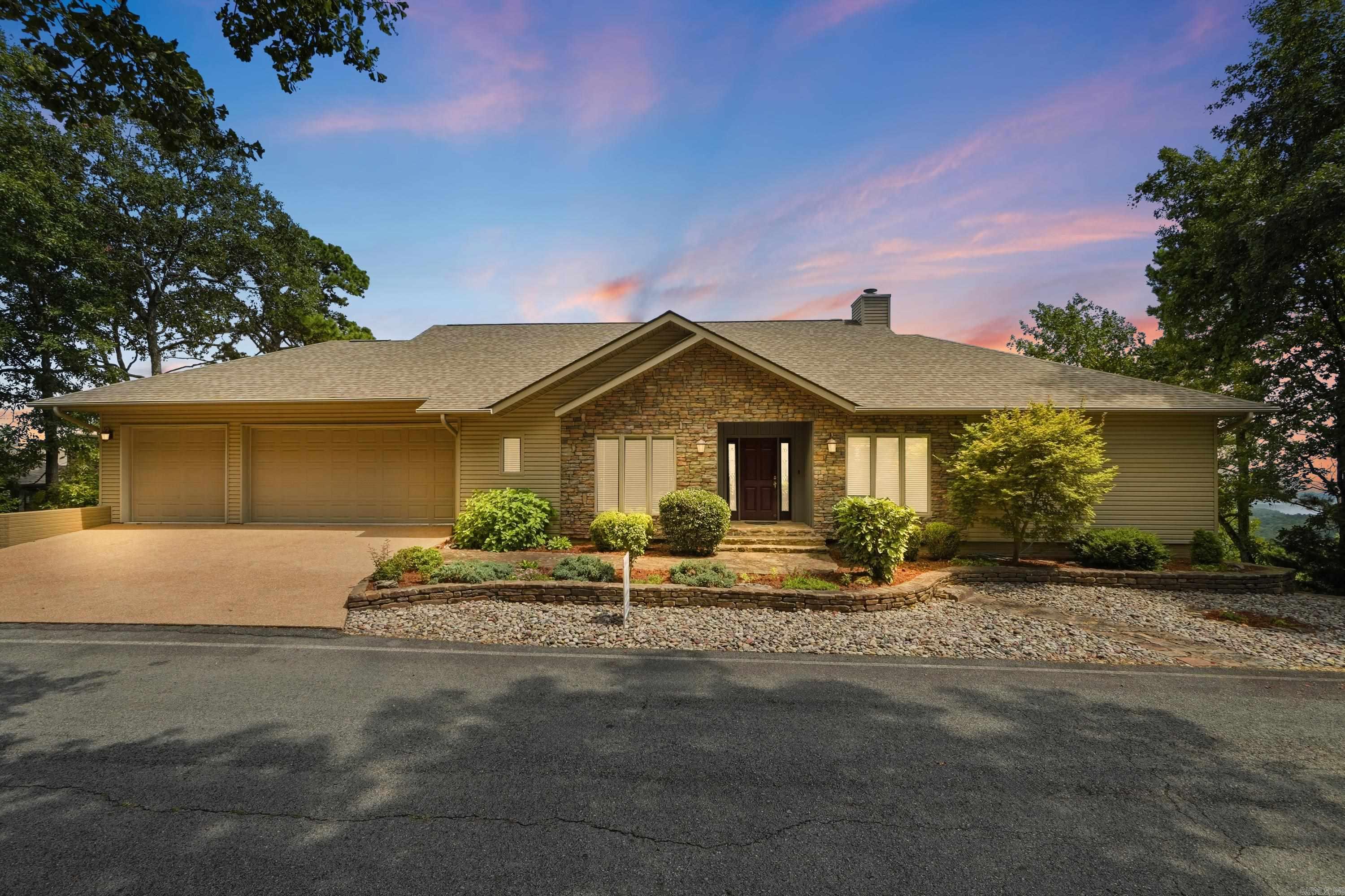 141  Chelsea  Fairfield Bay, AR
