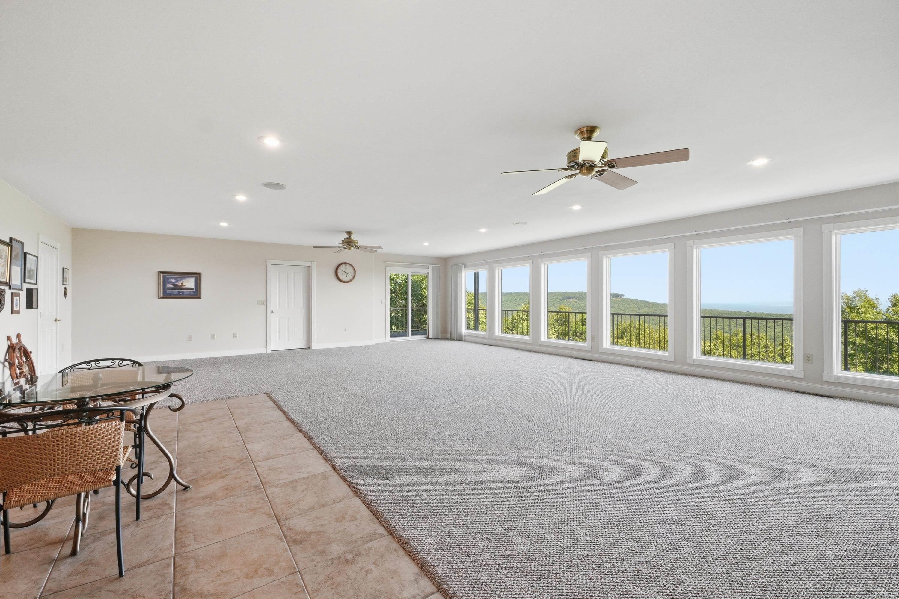 141 Chelsea  Fairfield Bay, AR