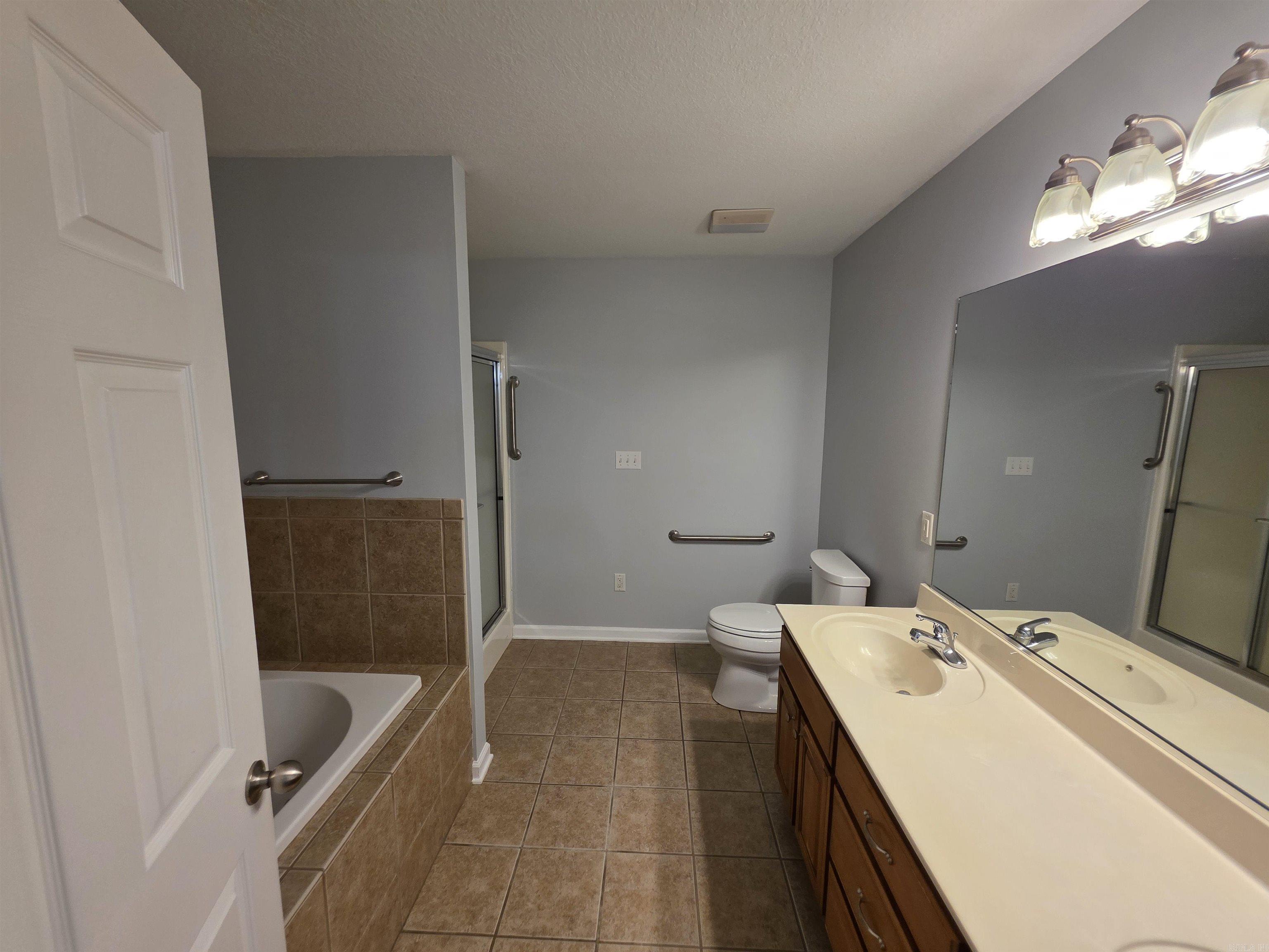 2903 Cambridge  Paragould, AR