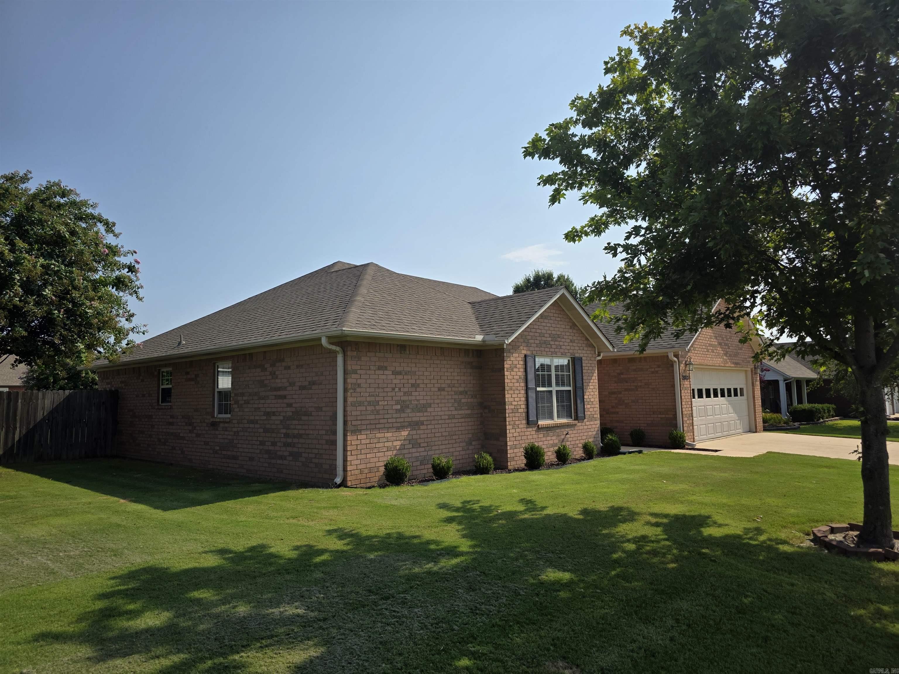 2903 Cambridge  Paragould, AR
