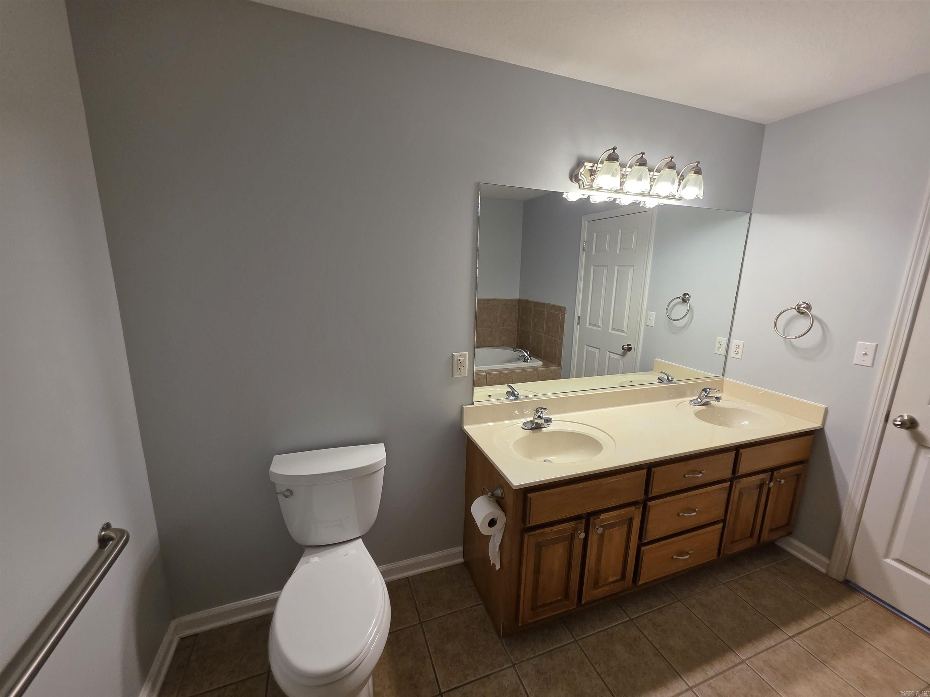 2903 Cambridge  Paragould, AR