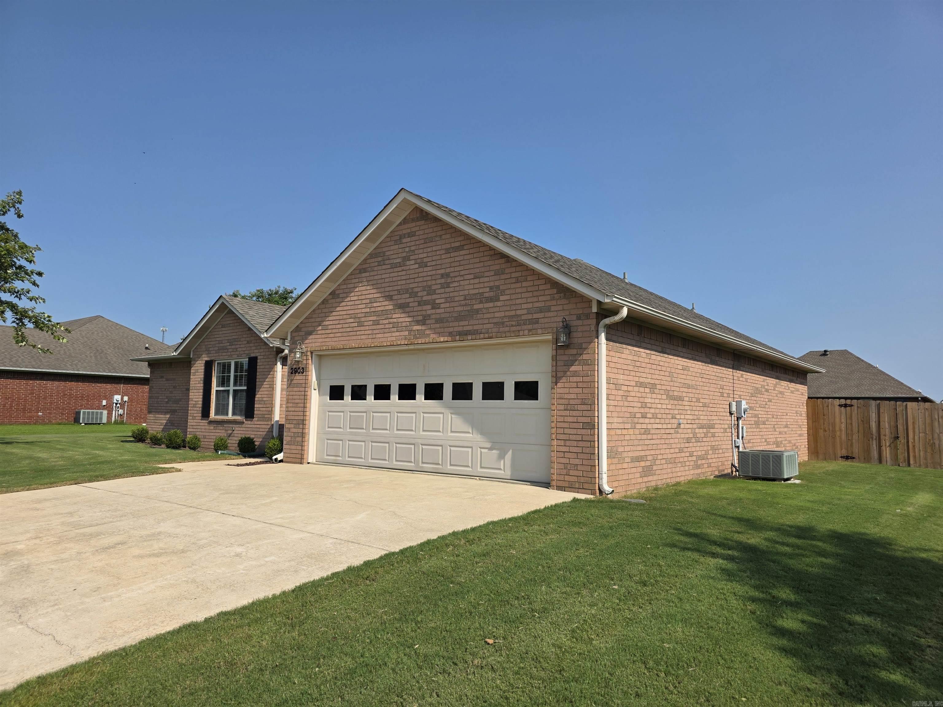 2903 Cambridge  Paragould, AR