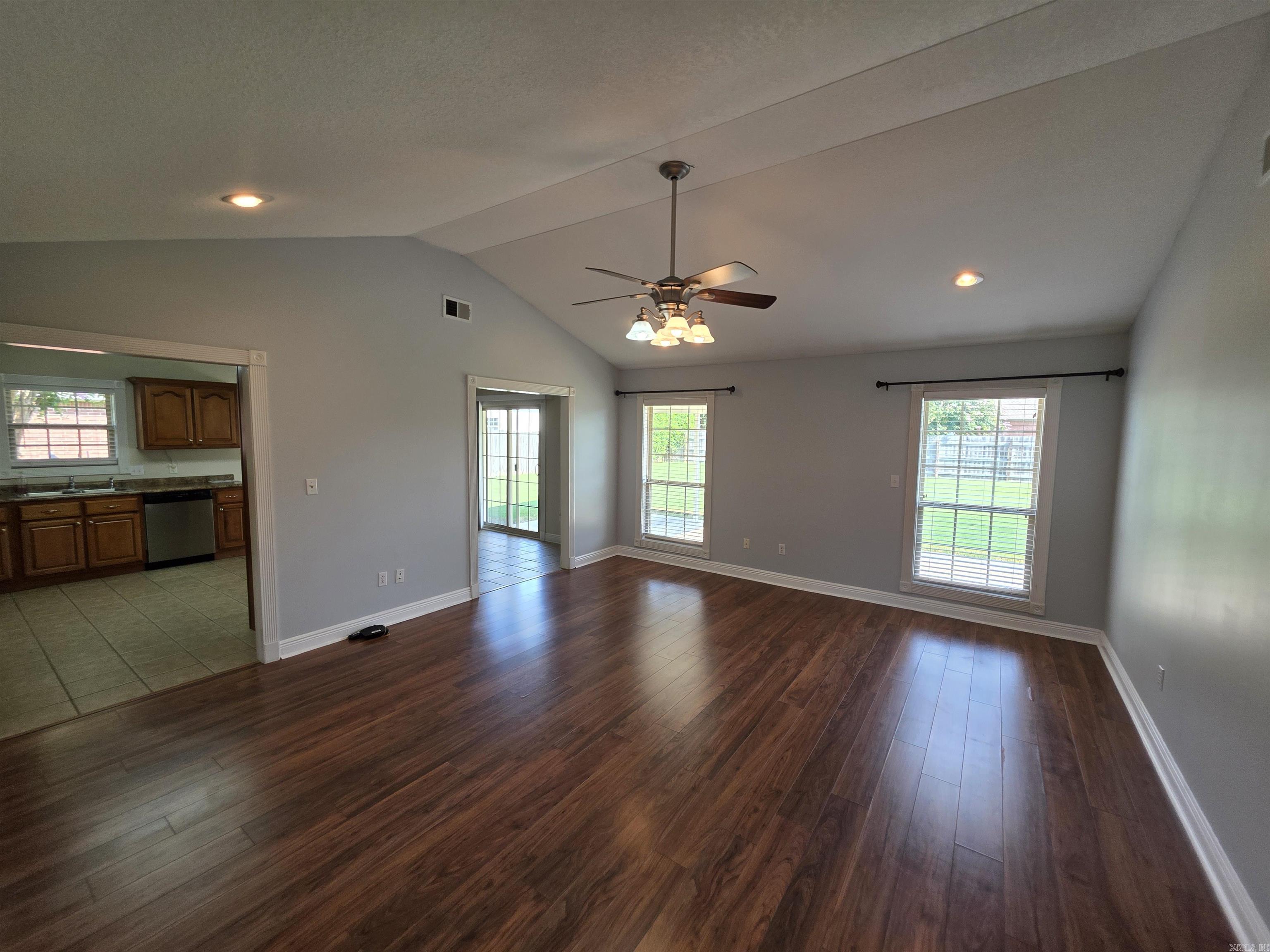 2903 Cambridge  Paragould, AR