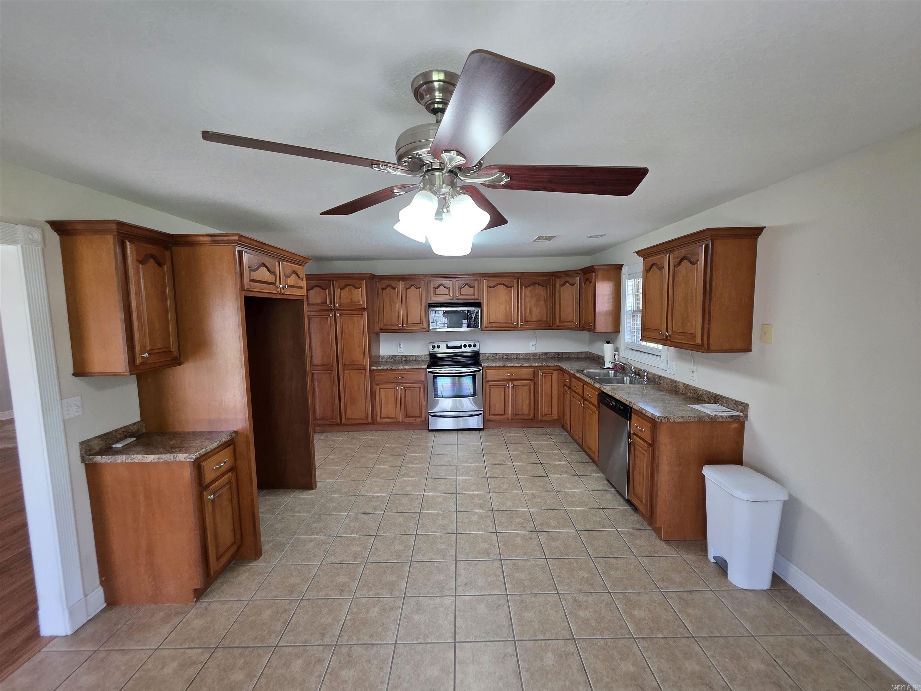 2903 Cambridge  Paragould, AR
