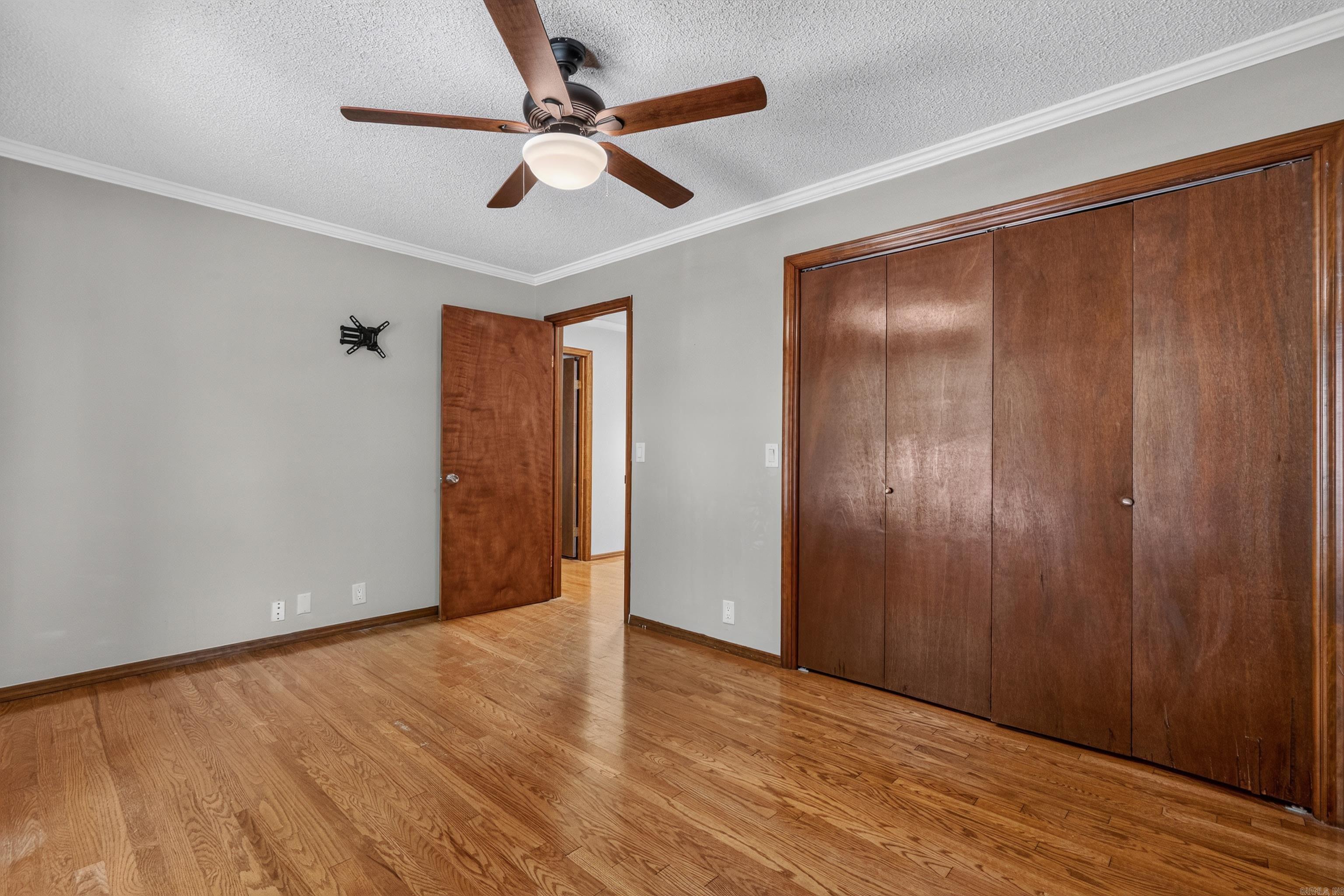 16 Reddina  Hot Springs Village, AR
