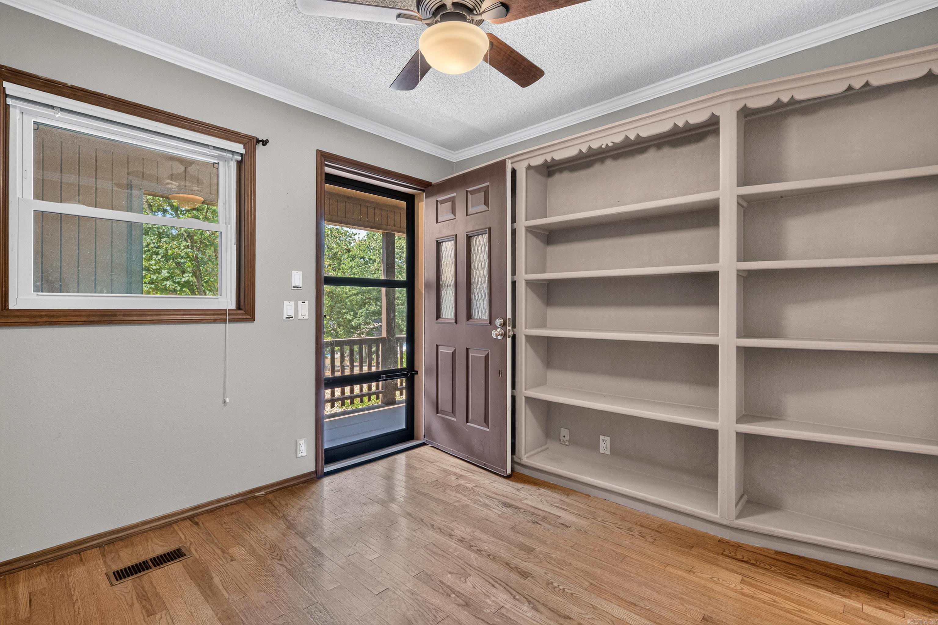 16 Reddina  Hot Springs Village, AR