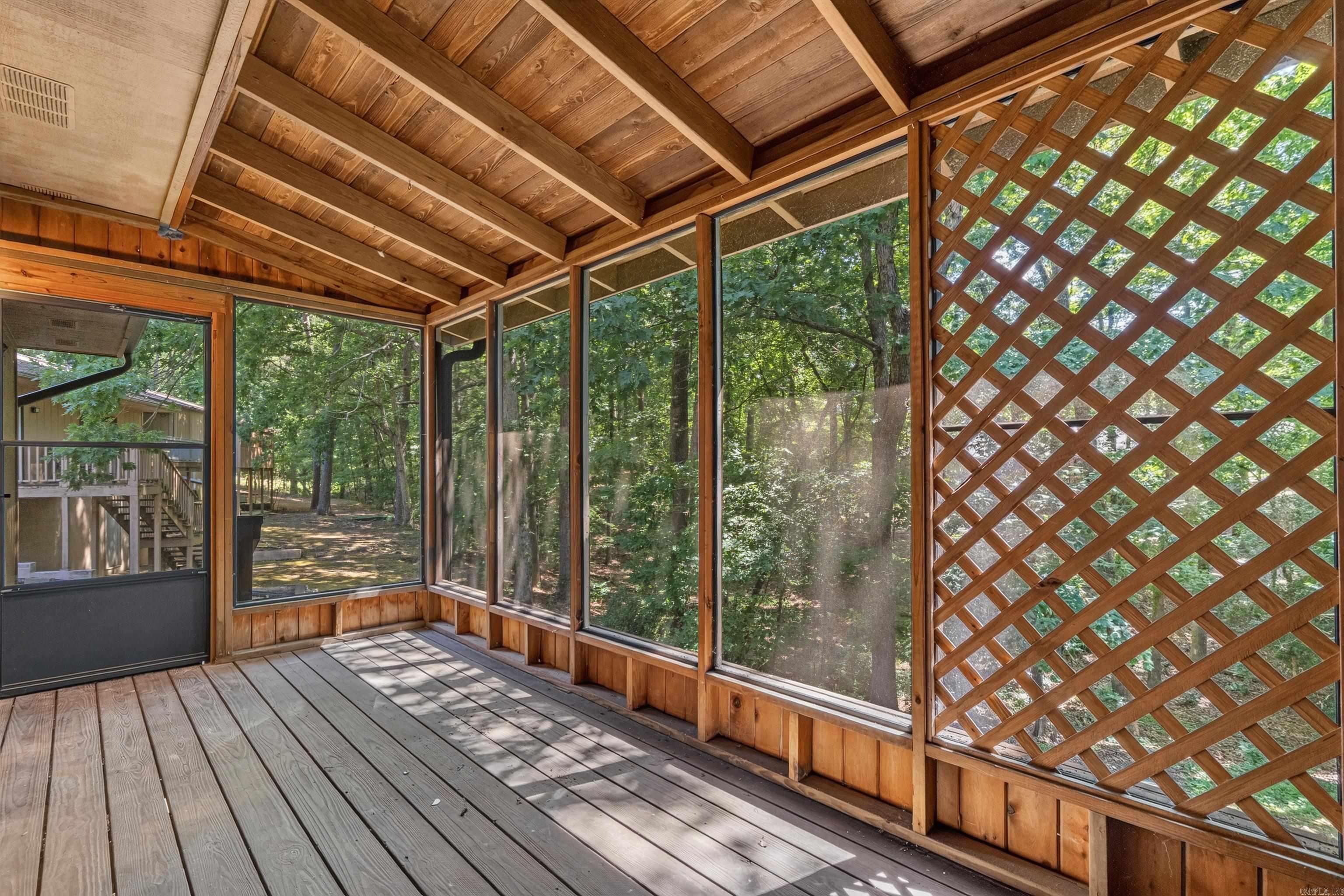 16 Reddina  Hot Springs Village, AR