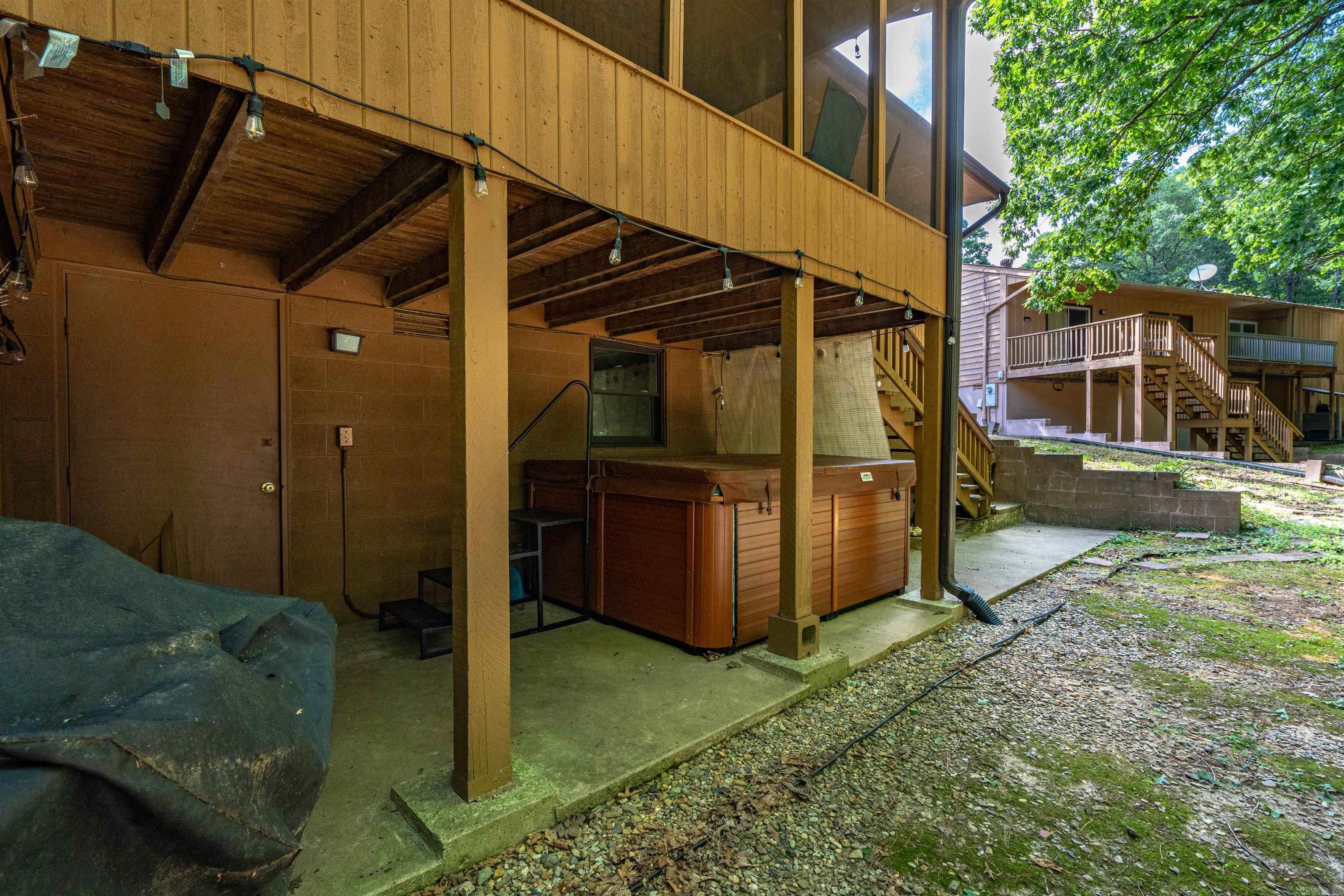16 Reddina  Hot Springs Village, AR