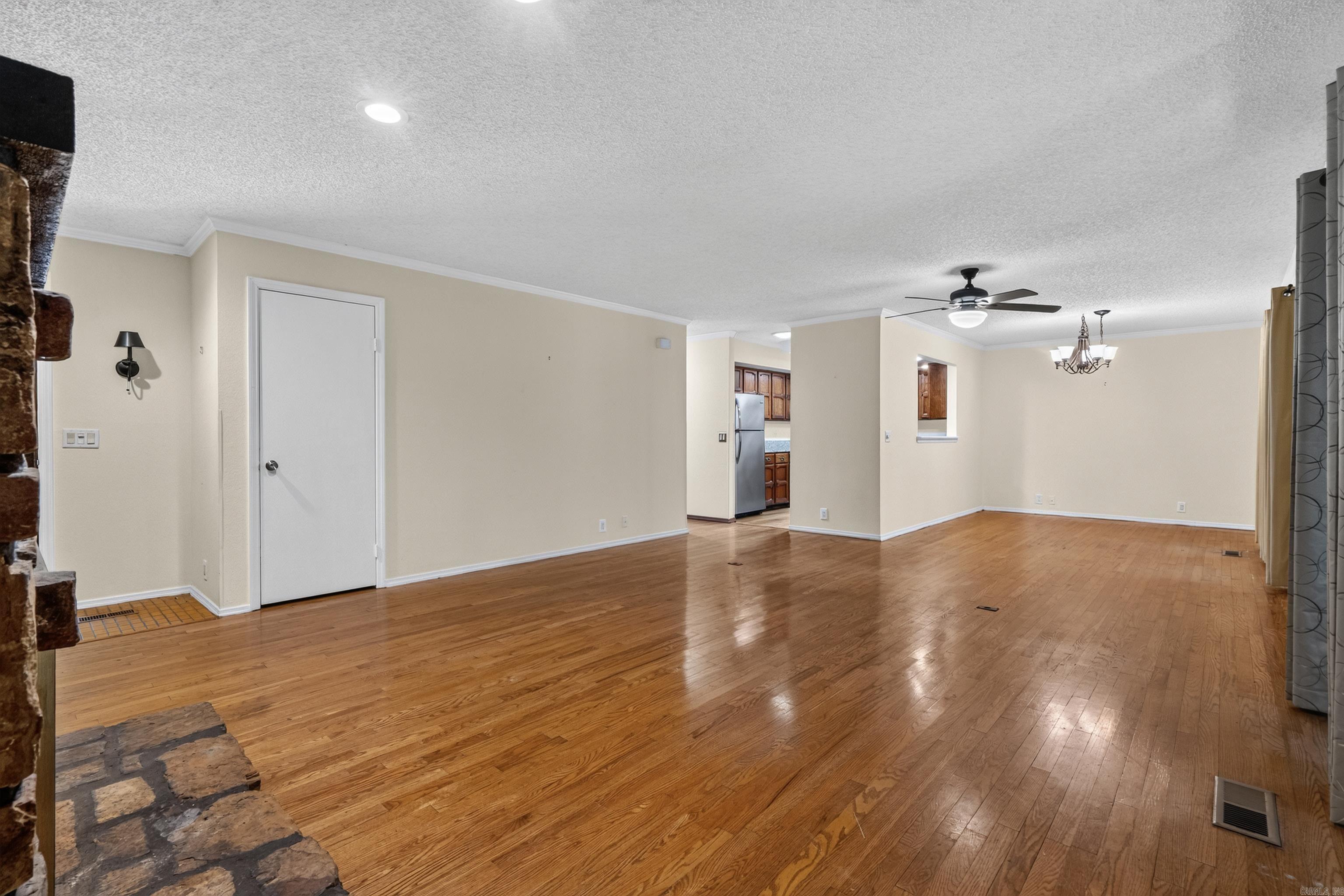 16 Reddina  Hot Springs Village, AR