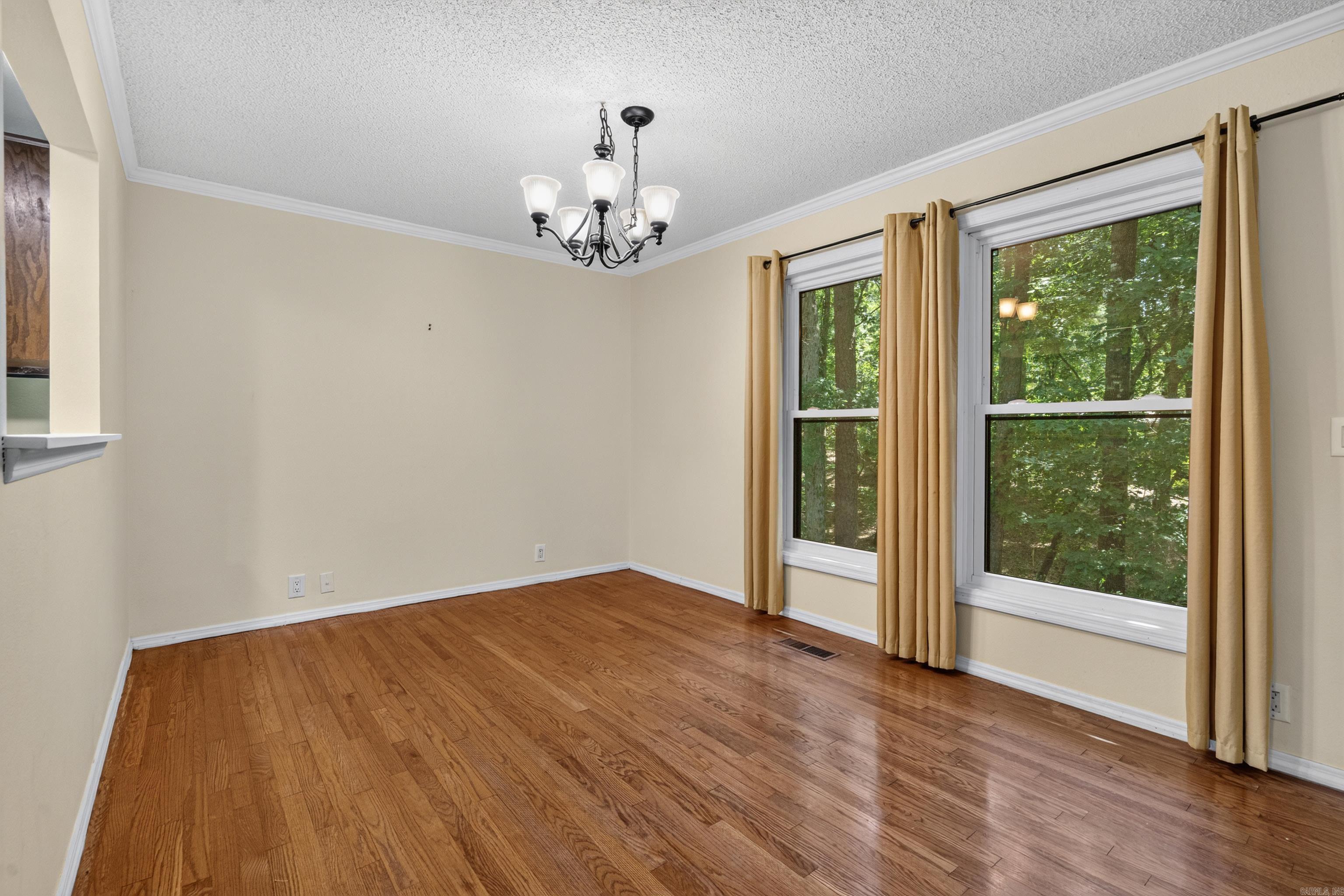 16 Reddina  Hot Springs Village, AR