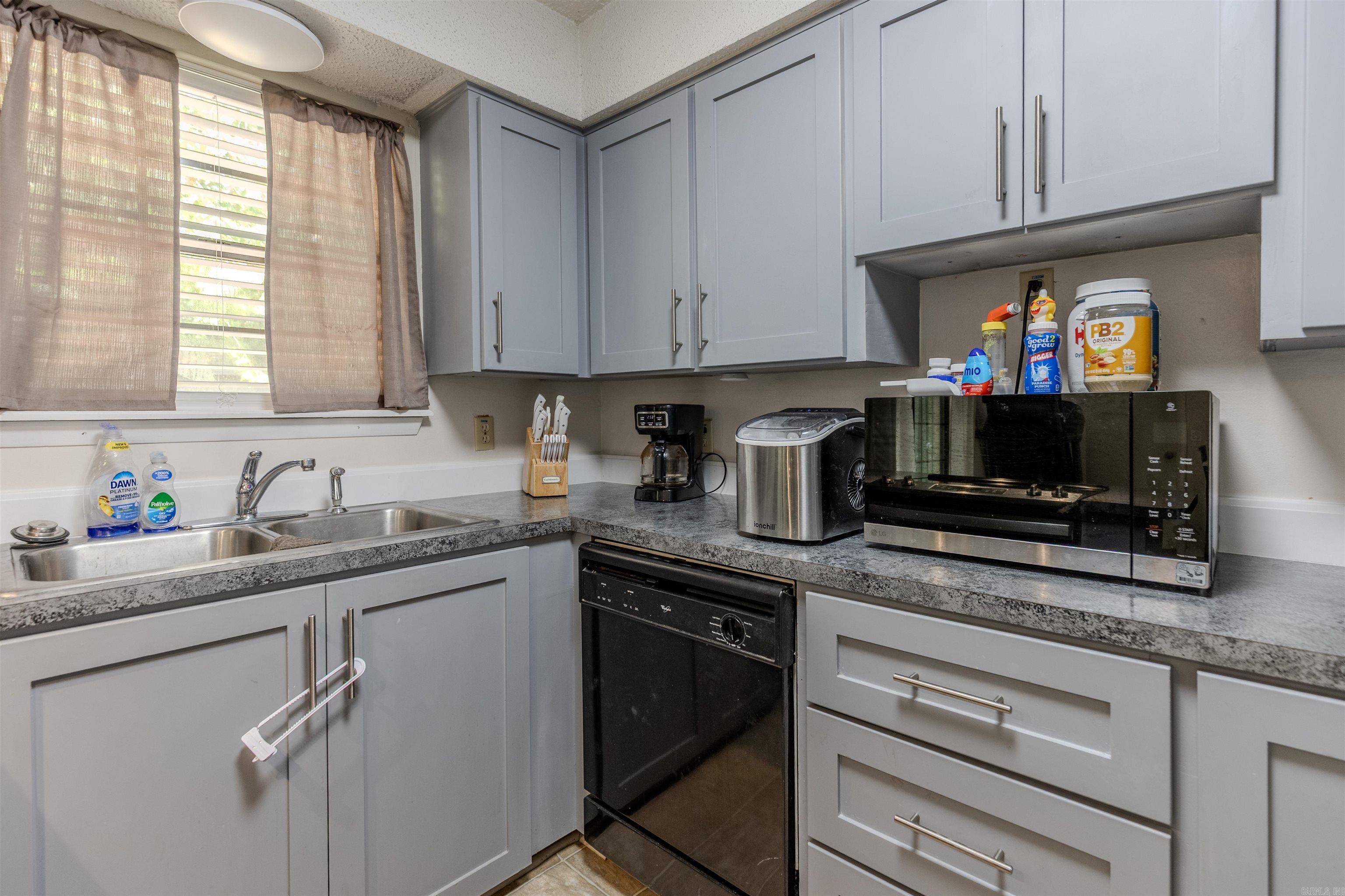 917 Ezell  Perryville, AR