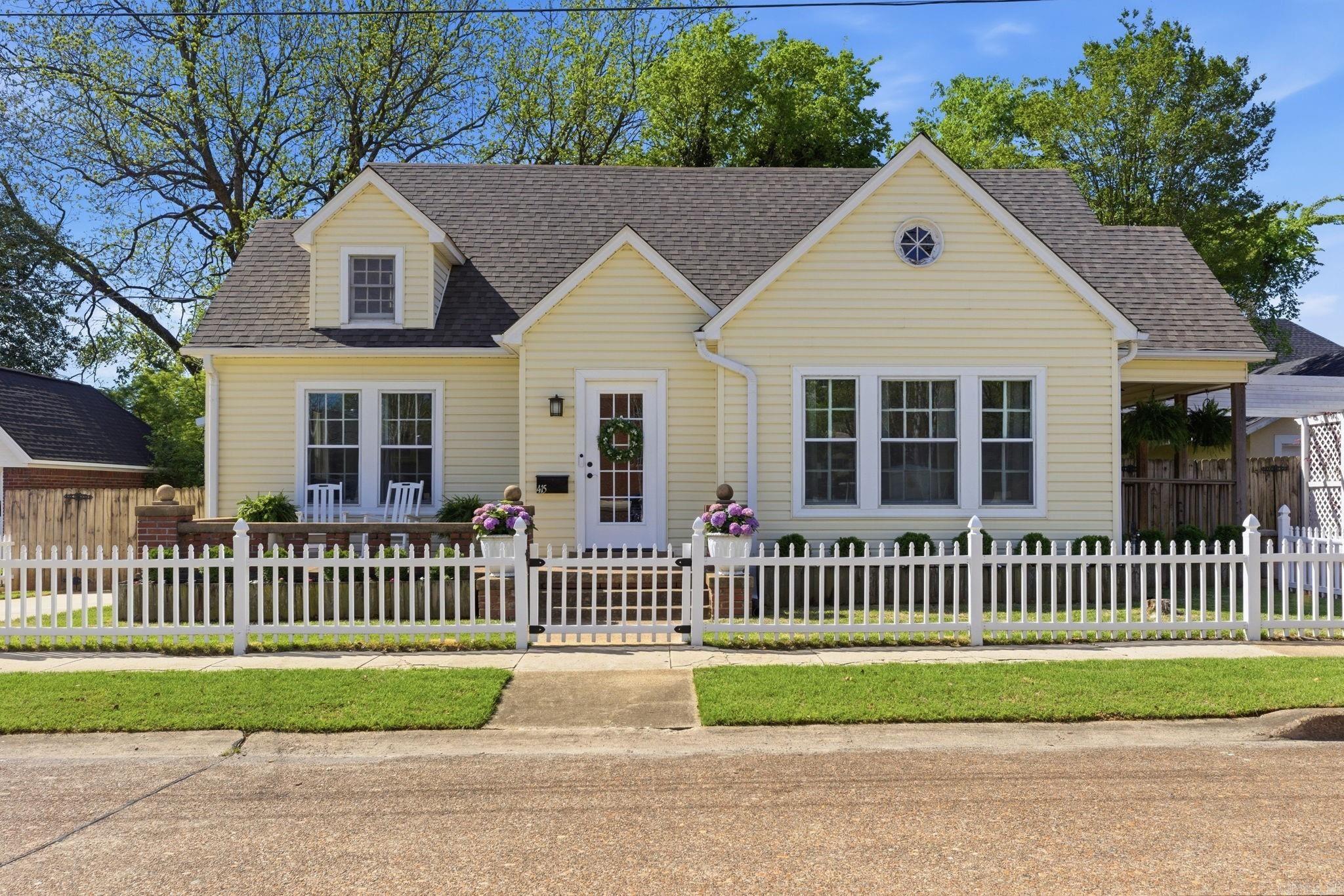 415  Cherry  Arkadelphia, AR