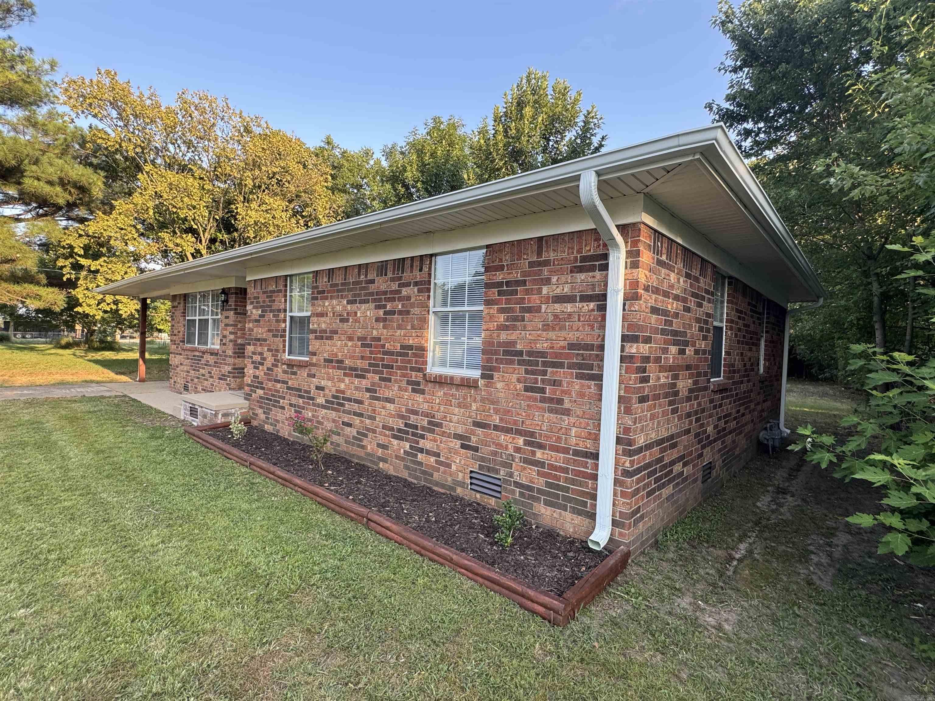 502 SE Gibson St  Hoxie, AR