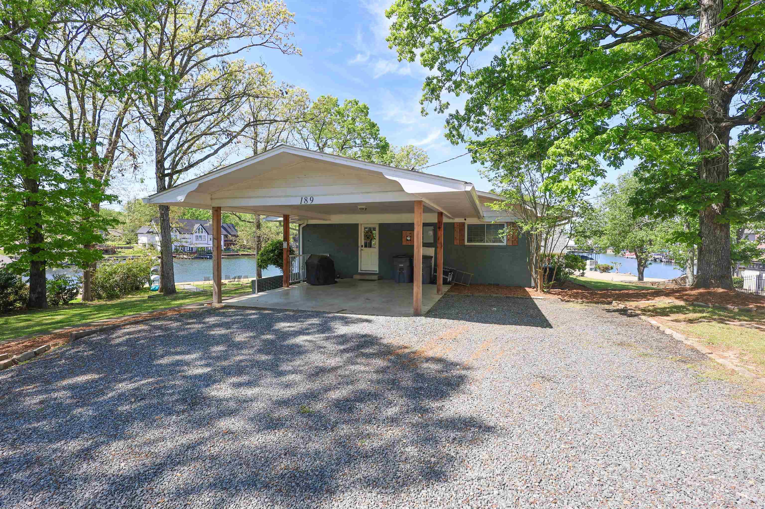 189 Bayshore  Hot Springs, AR