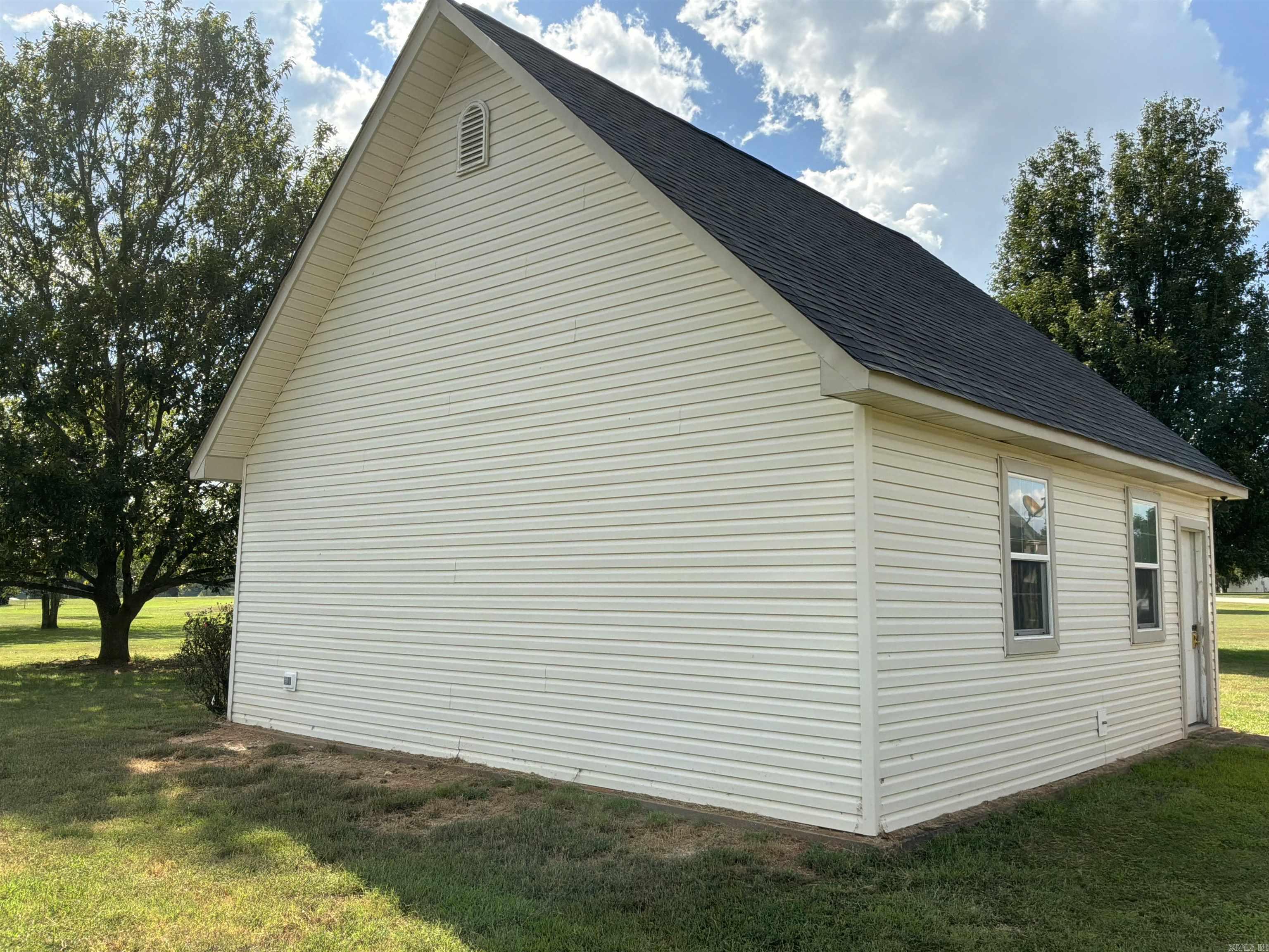 3 Elberta  Nashville, AR