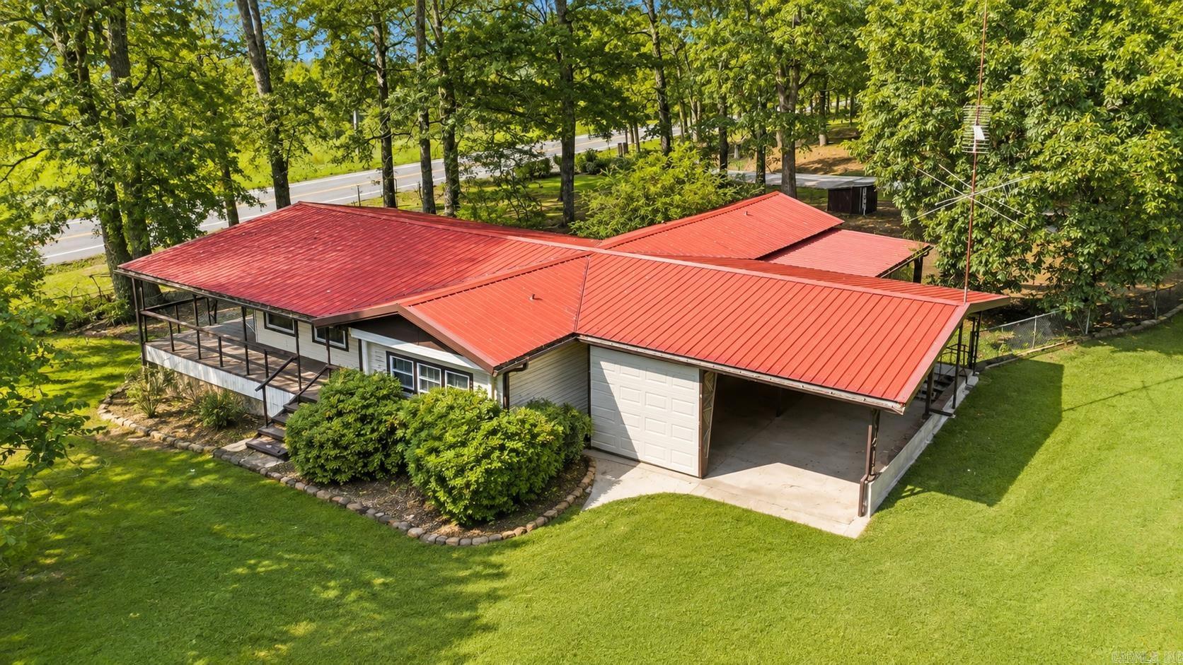 715 N Hwy 27  Story, AR
