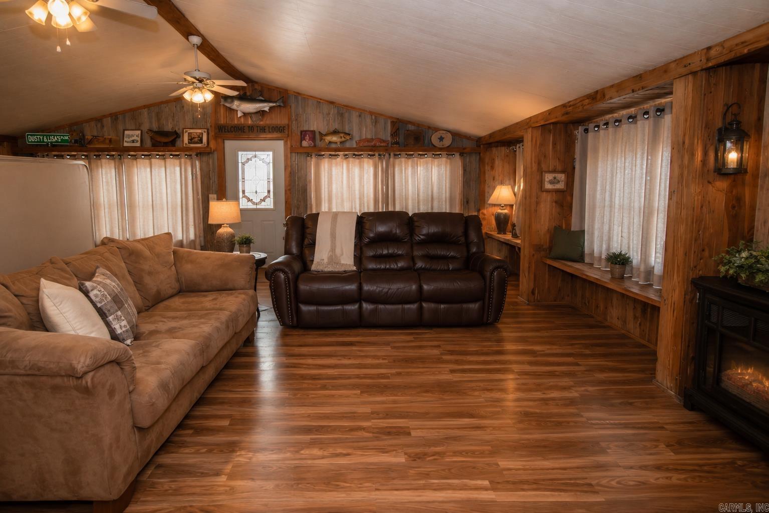 715 N Hwy 27  Story, AR