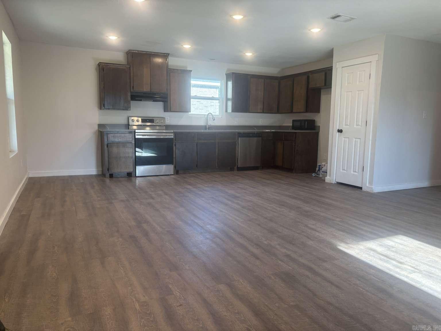109 Private Road 1161  Texarkana, AR