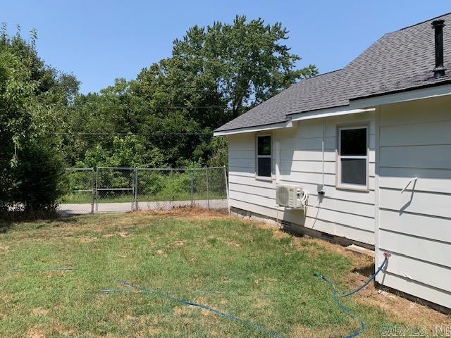 665 W 3rd  Newark, AR