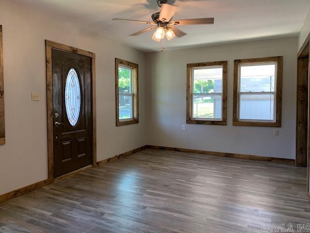 665 W 3rd  Newark, AR