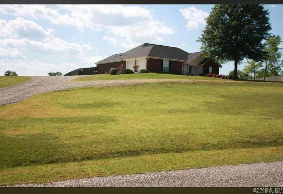 115 Stone Lake  Nashville, AR