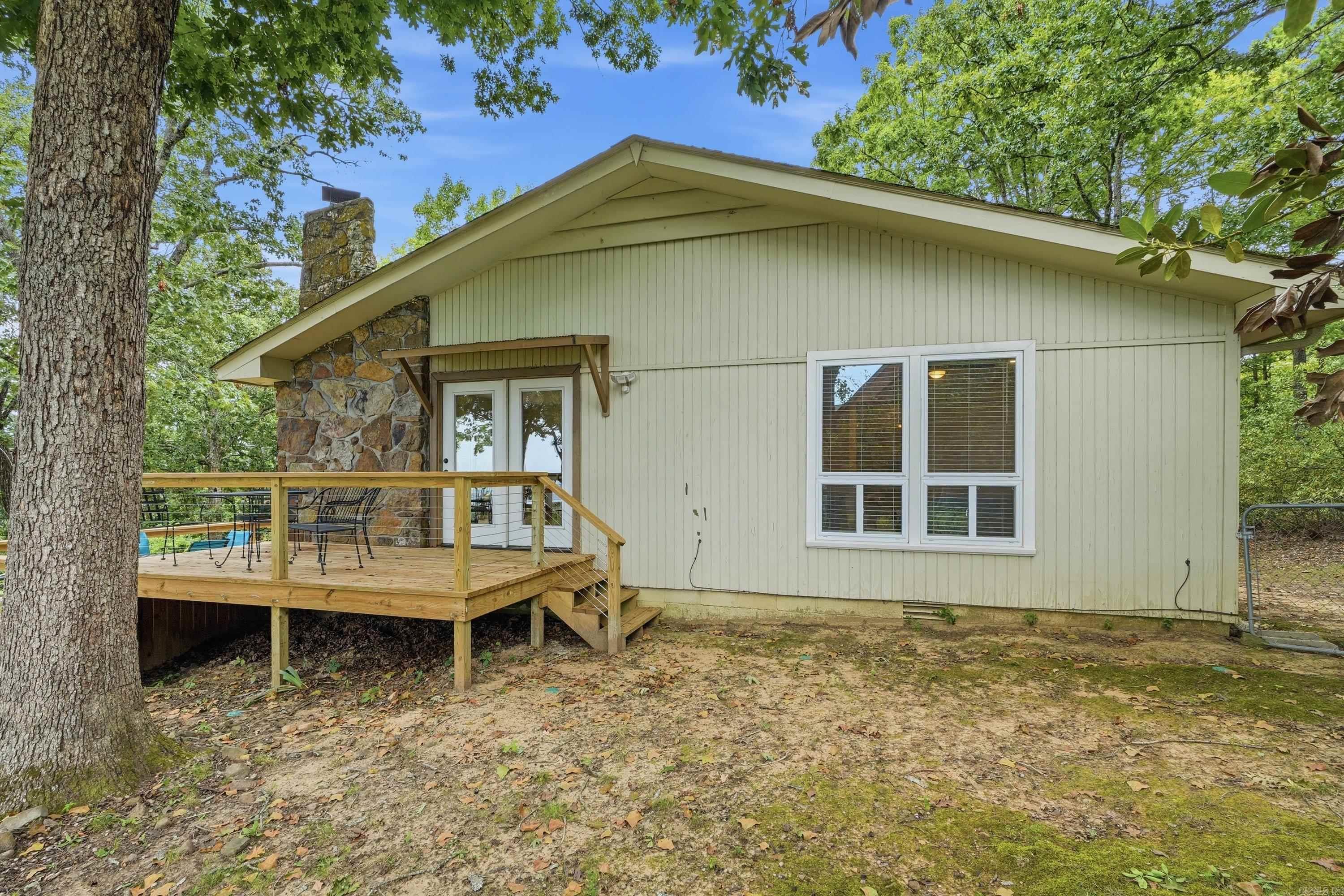 211 Chelsea  Fairfield Bay, AR
