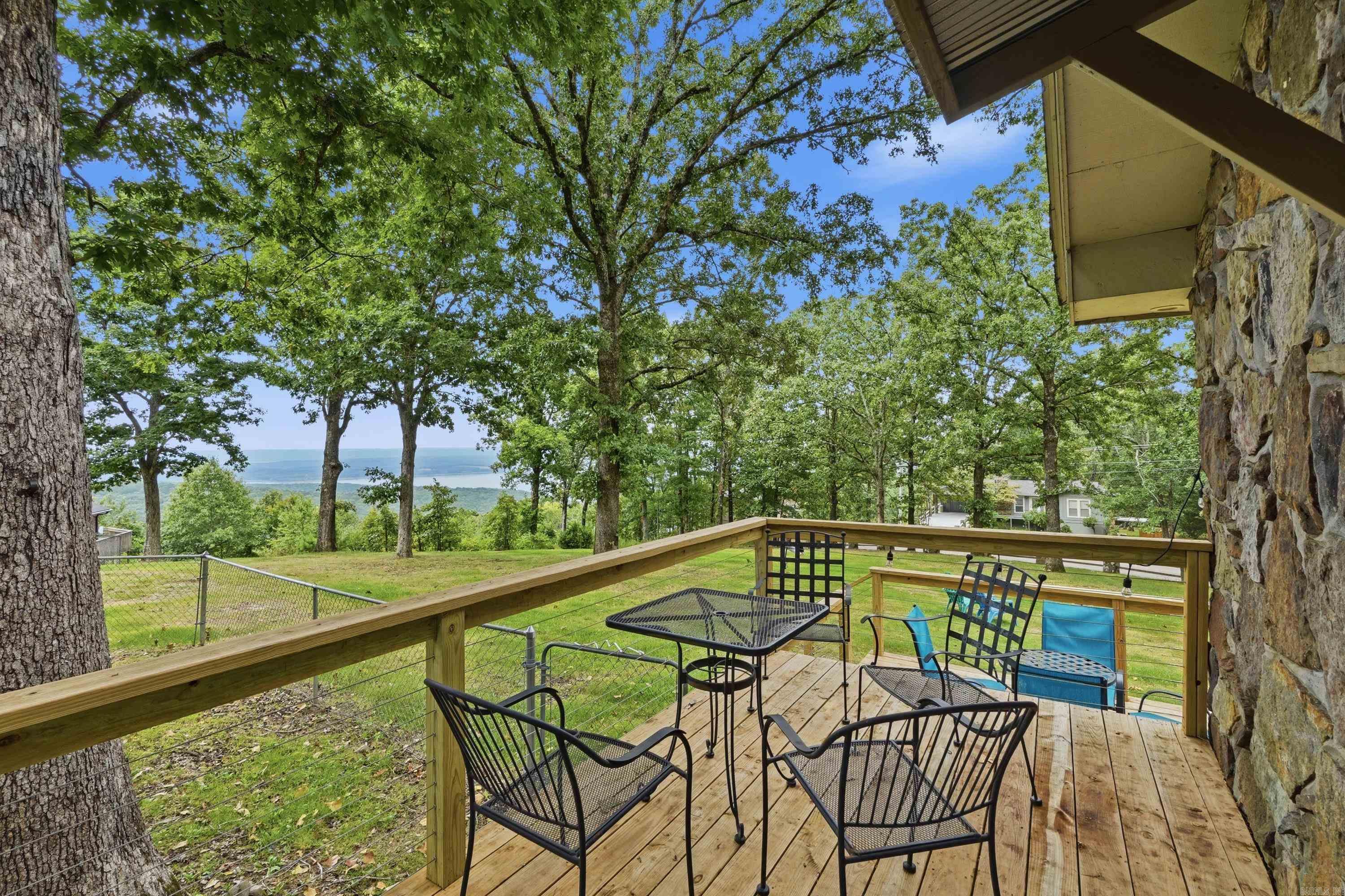 211 Chelsea  Fairfield Bay, AR