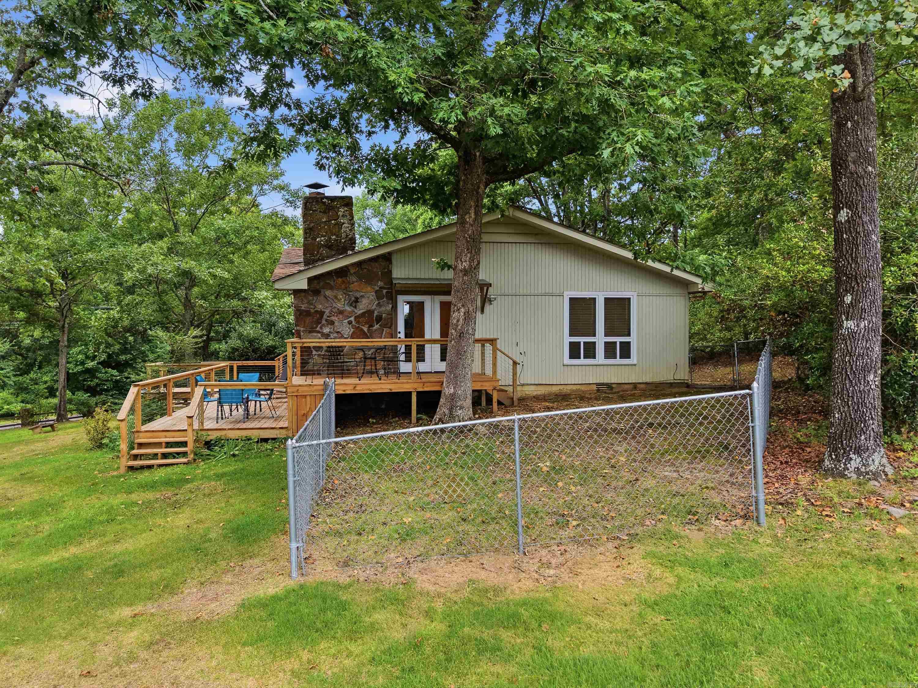 211 Chelsea  Fairfield Bay, AR