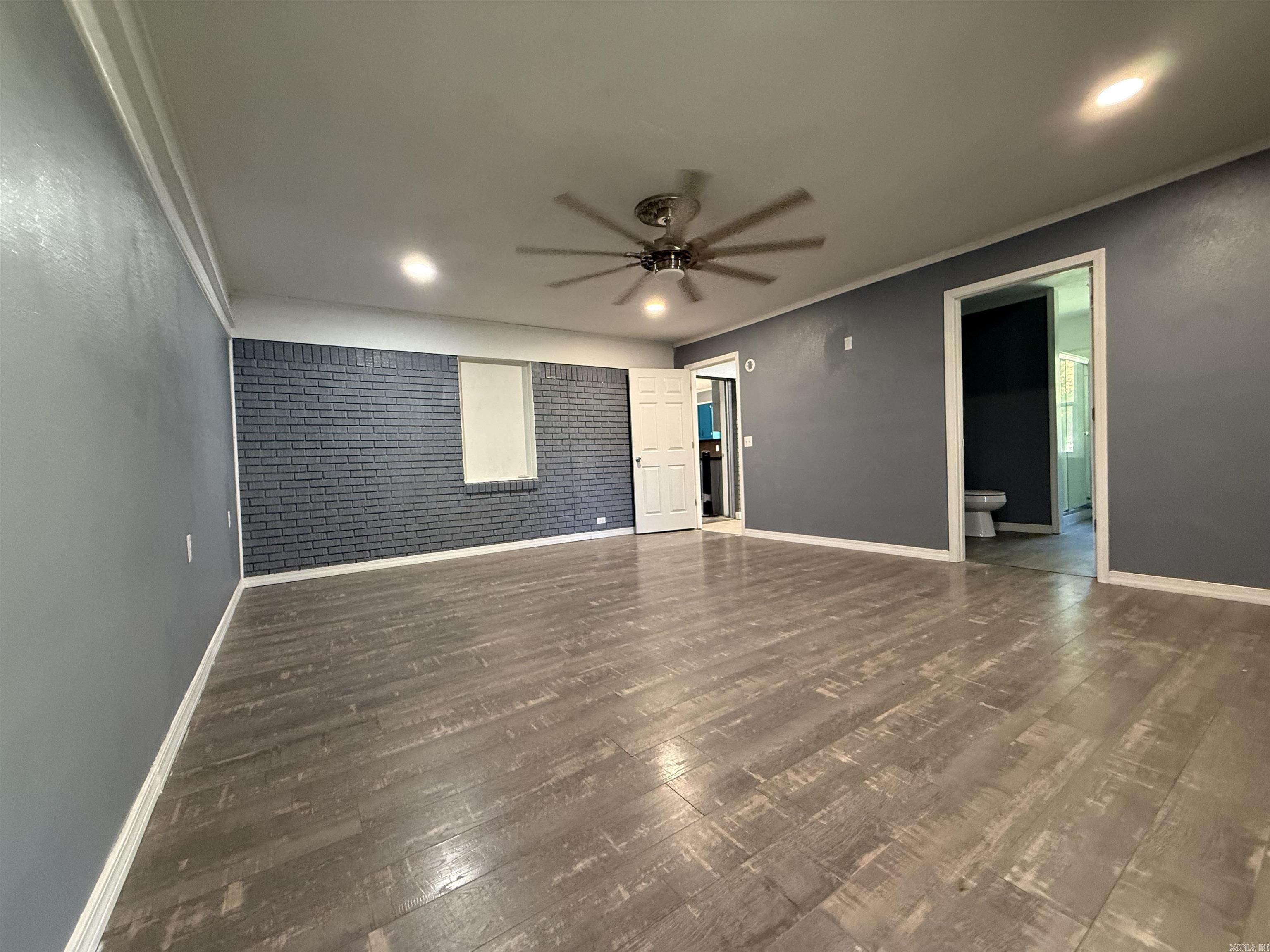 216 Sulcer  Palestine, AR