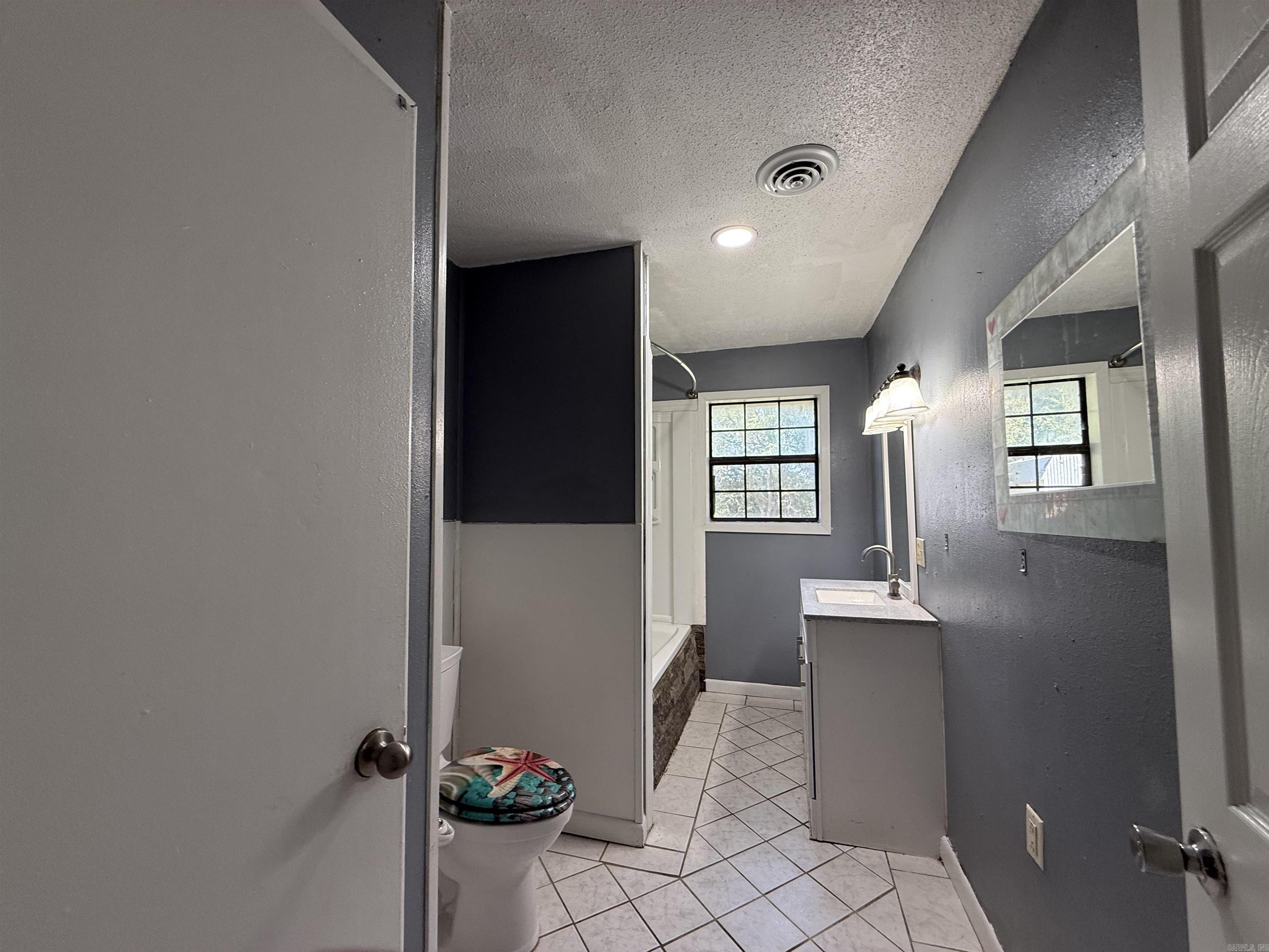 216 Sulcer  Palestine, AR