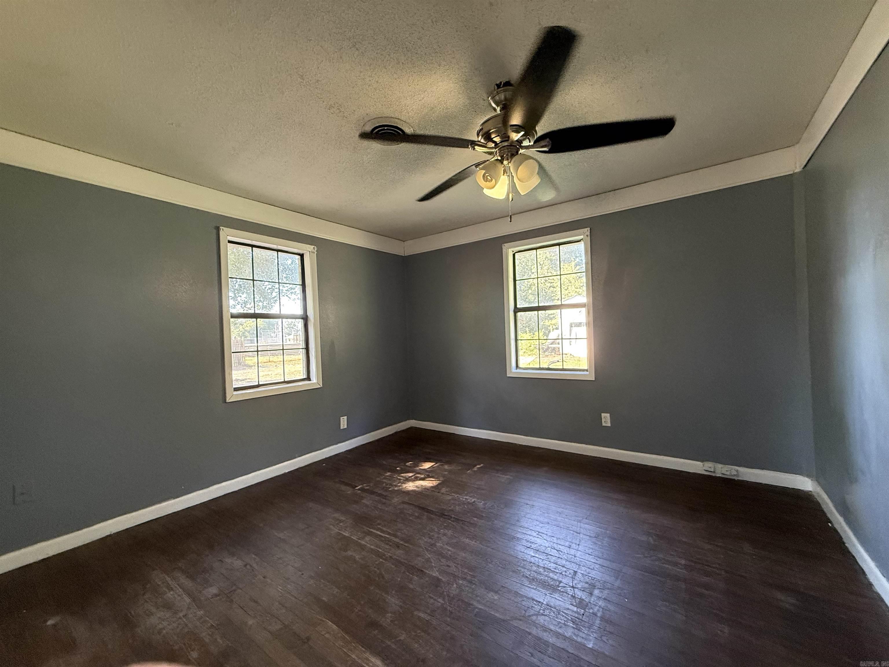 216 Sulcer  Palestine, AR