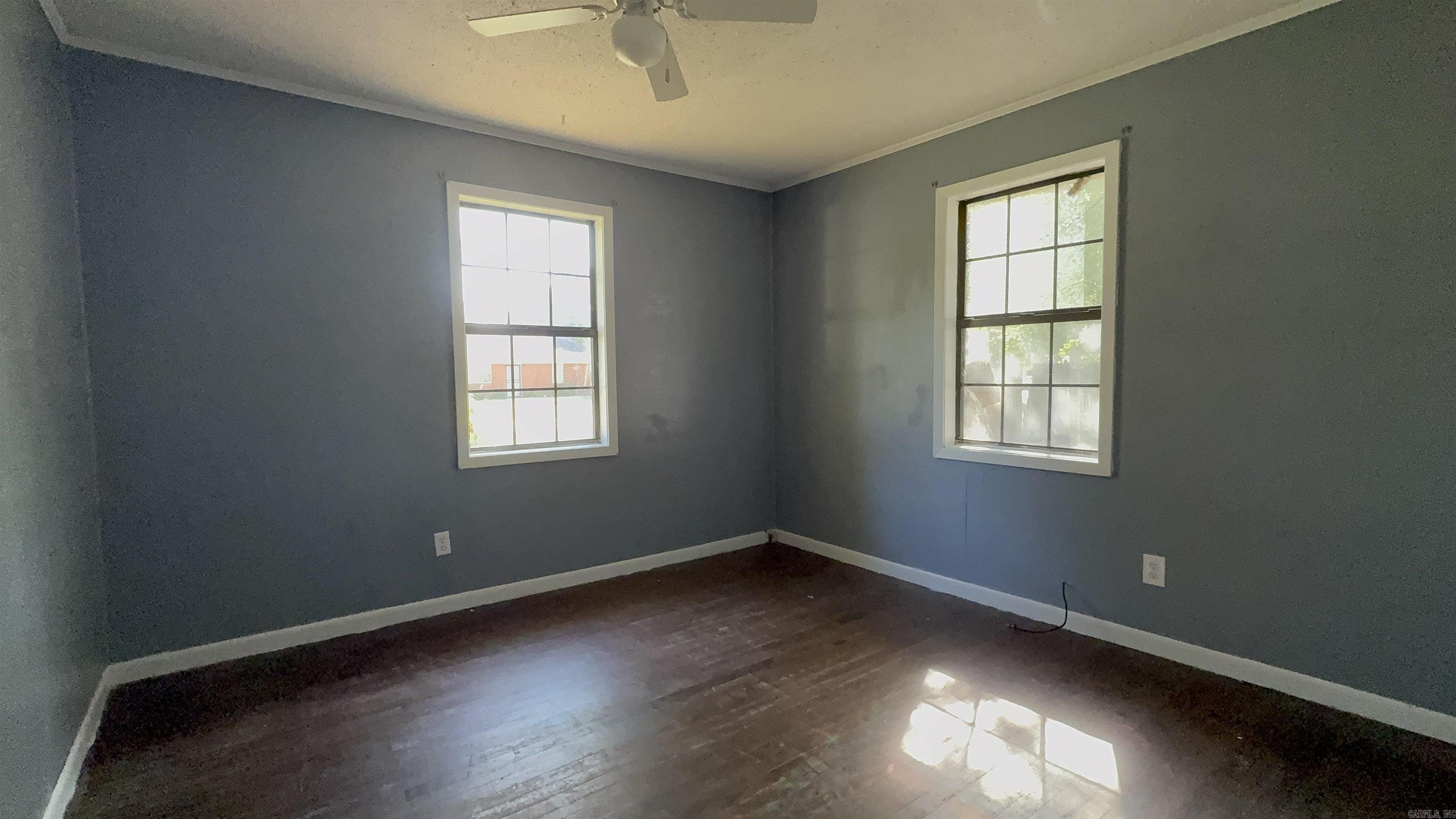 216 Sulcer  Palestine, AR