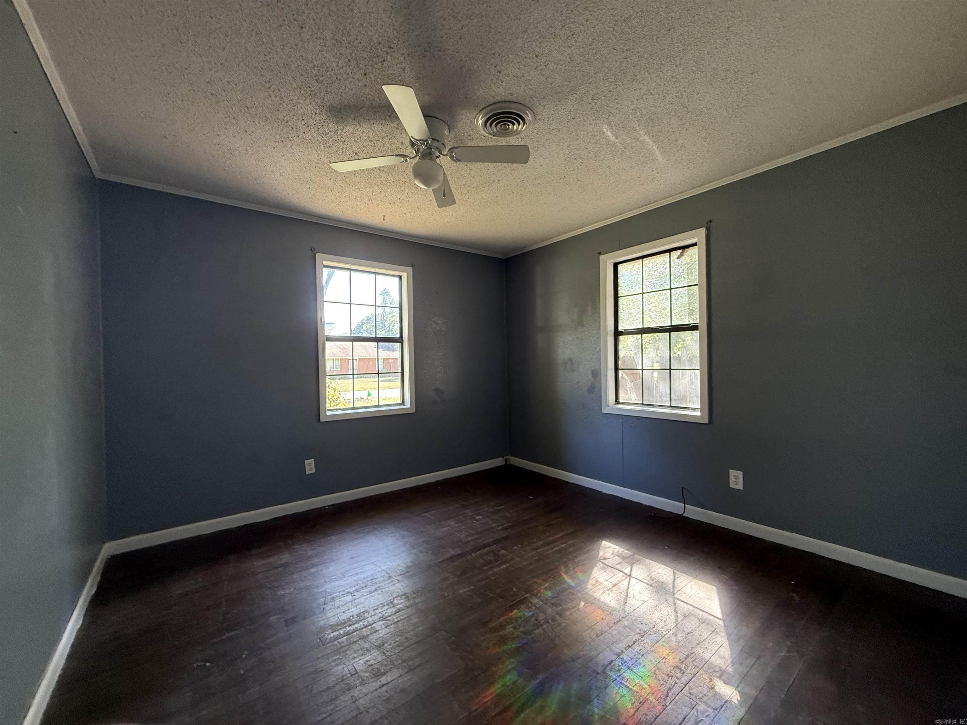 216 Sulcer  Palestine, AR