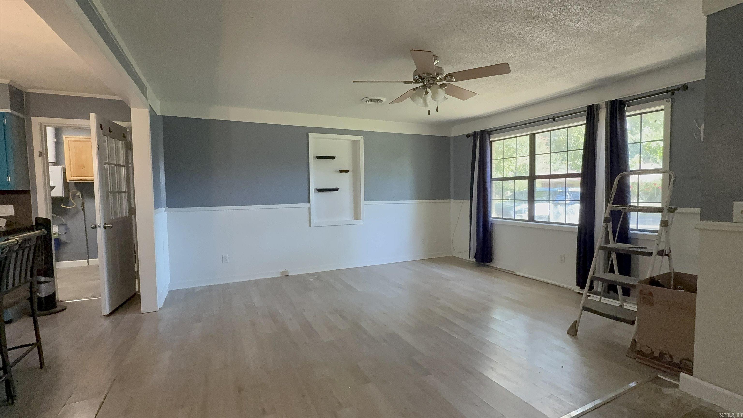 216 Sulcer  Palestine, AR
