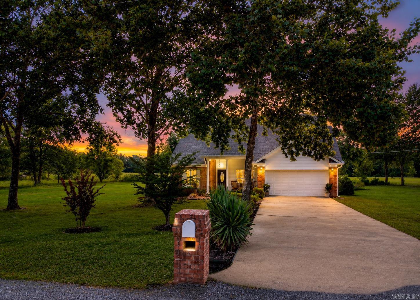 106 Cedar Valley  El Paso, AR