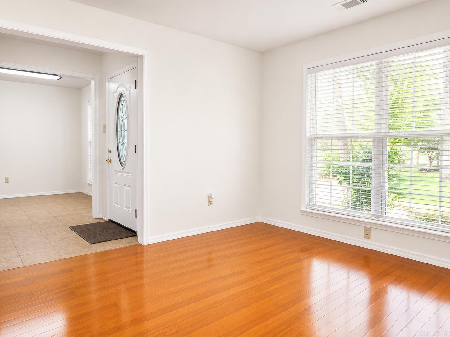106 Cedar Valley  El Paso, AR