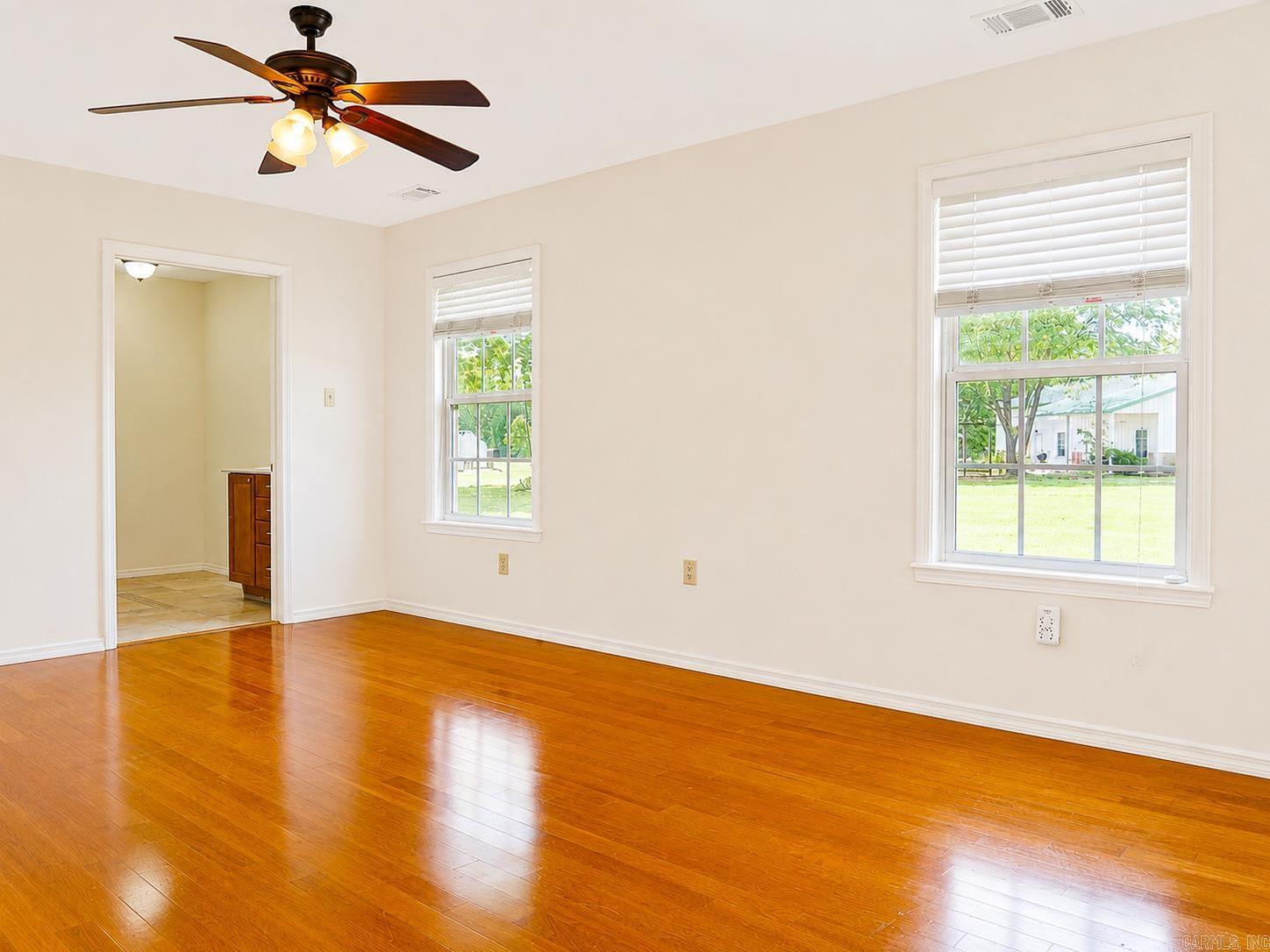 106 Cedar Valley  El Paso, AR
