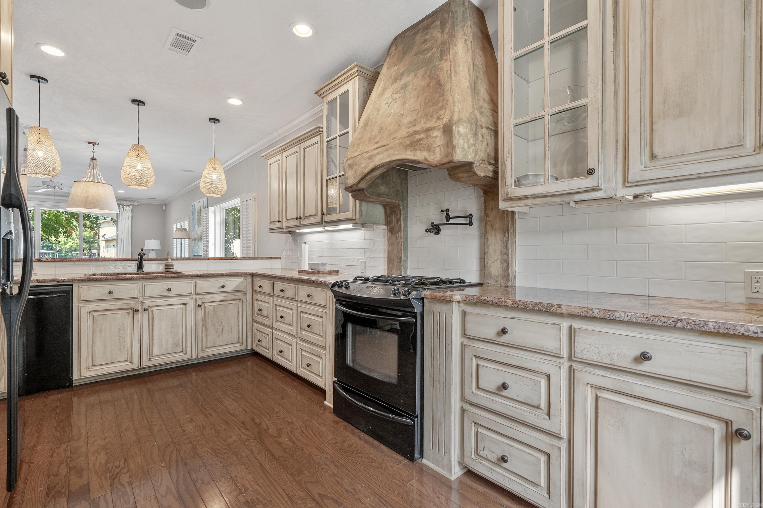 217 Farrs Landing  Hot Springs, AR