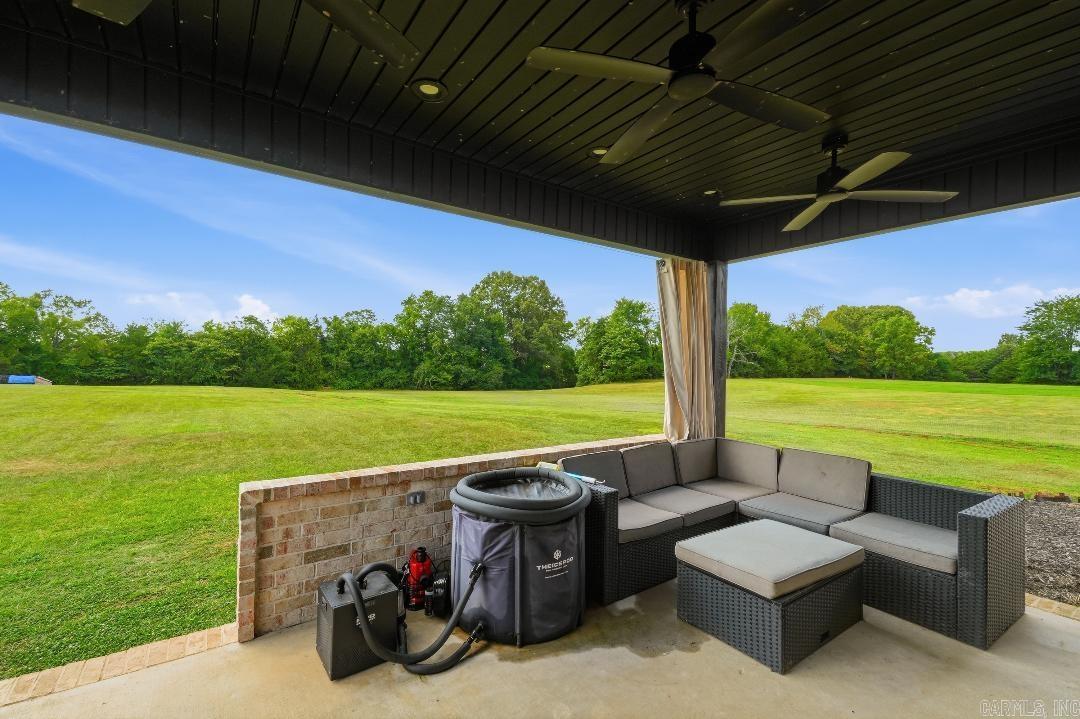38 Edward Way  Greenbrier, AR