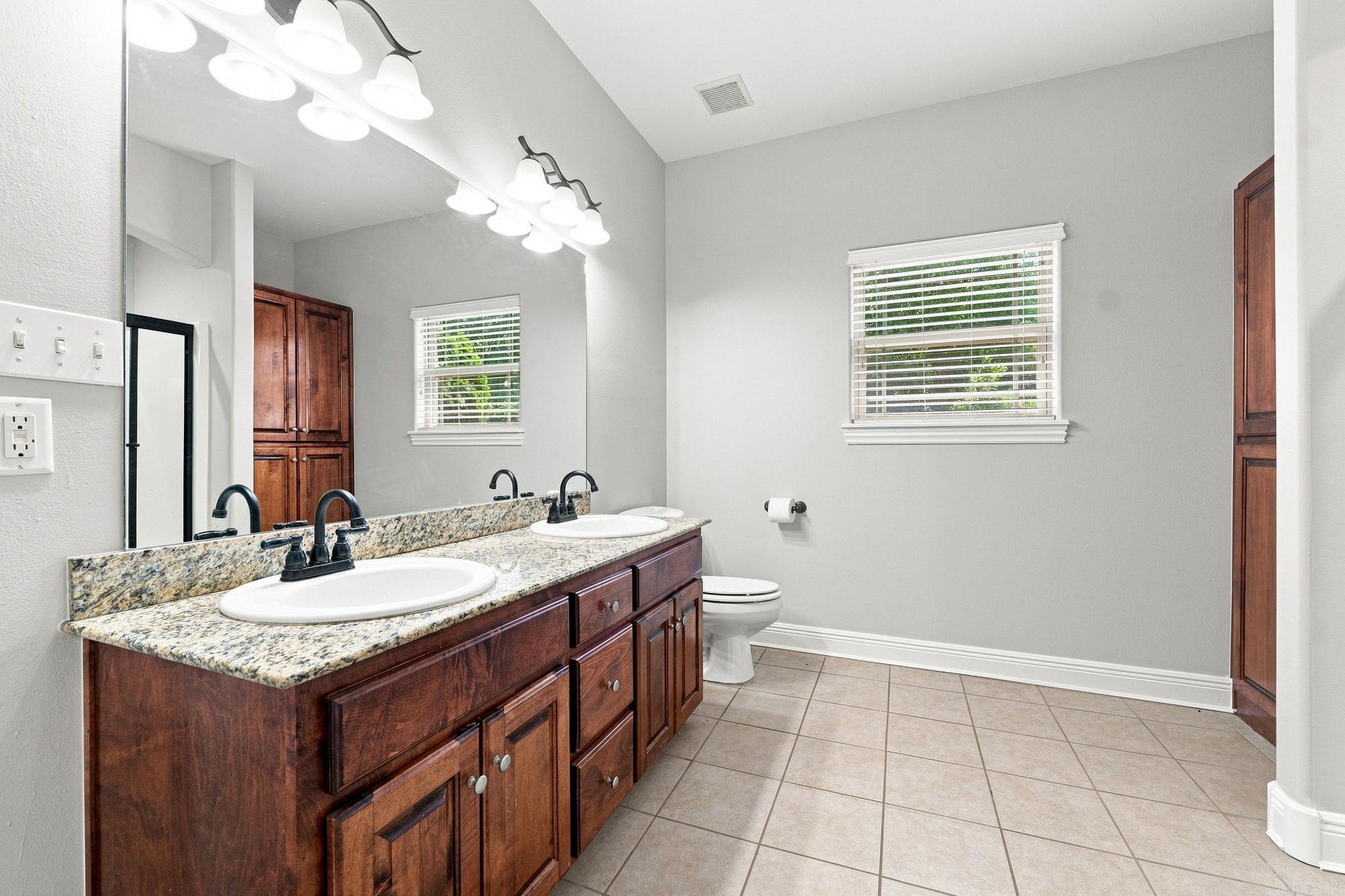 7003 Sunset Ridge Cir  Springdale, AR