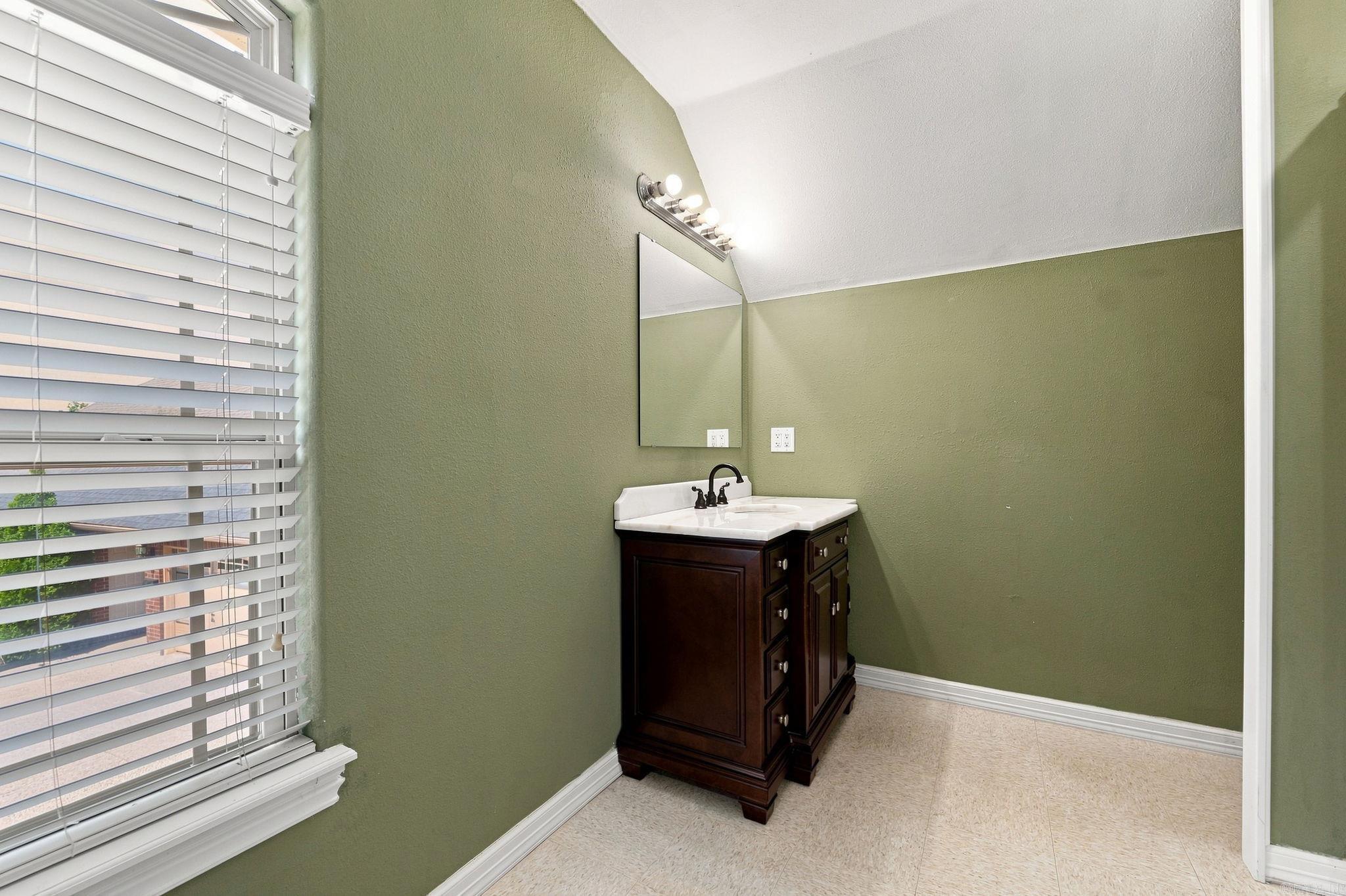 7003 Sunset Ridge Cir  Springdale, AR