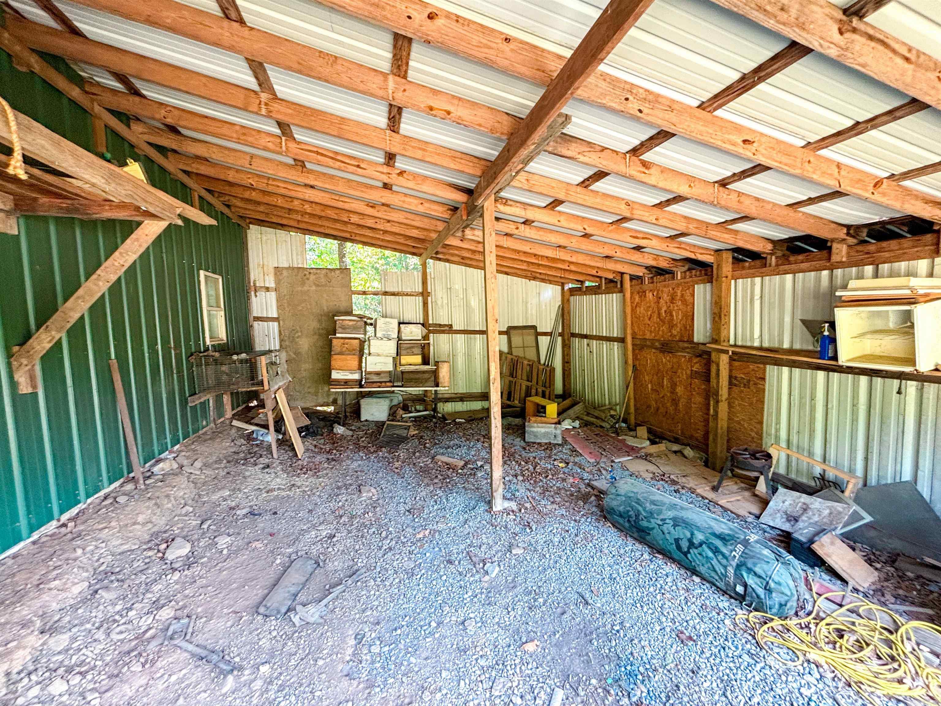 6052 Highway 16 E  Clinton, AR