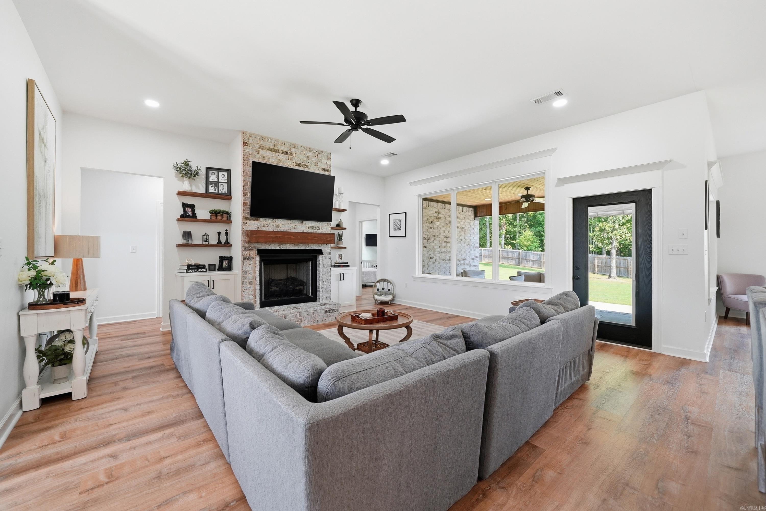 365 Oak Tree Ridge Sheridan, AR 72150