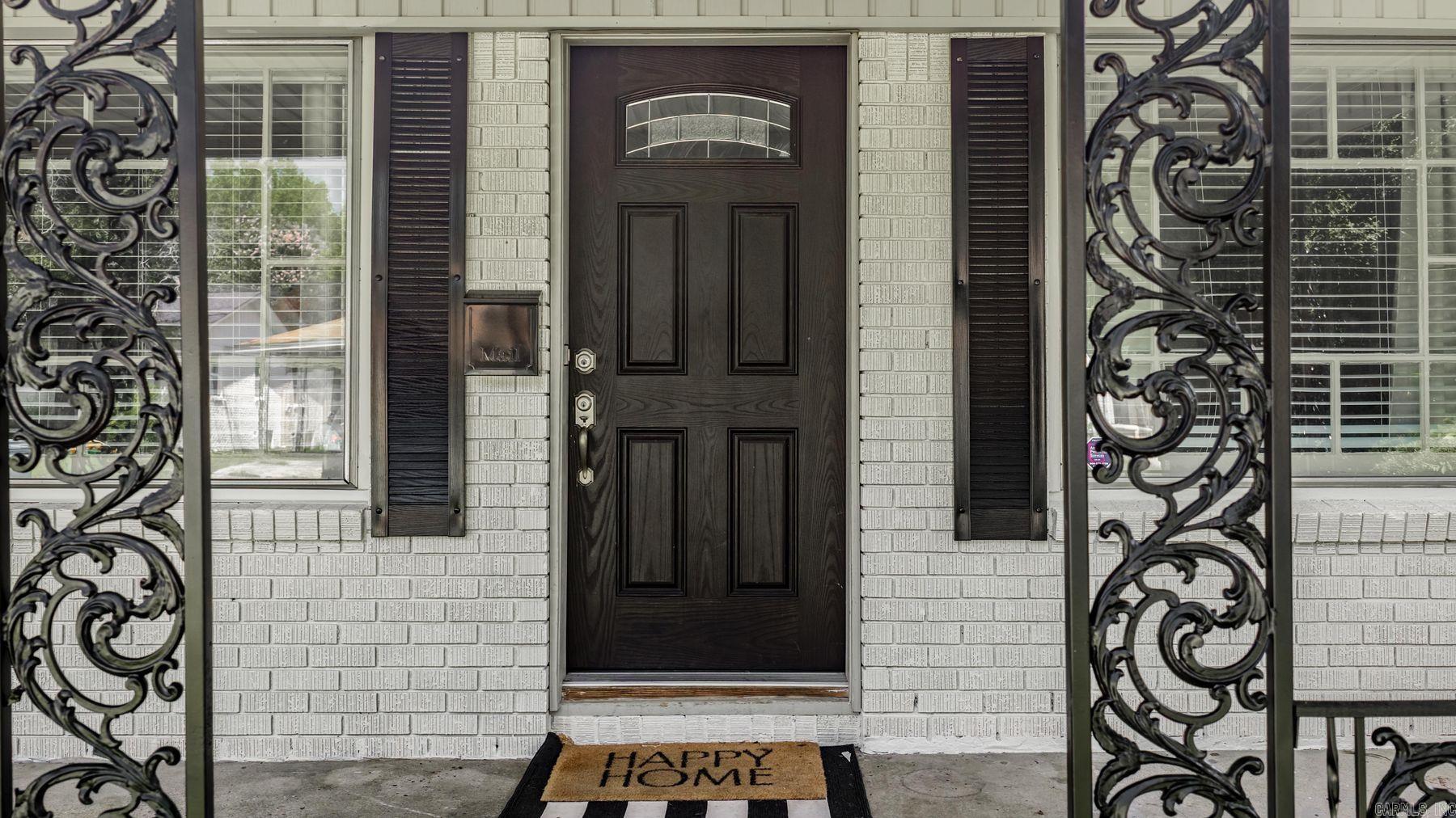 613 N Pierce Street — photo 2